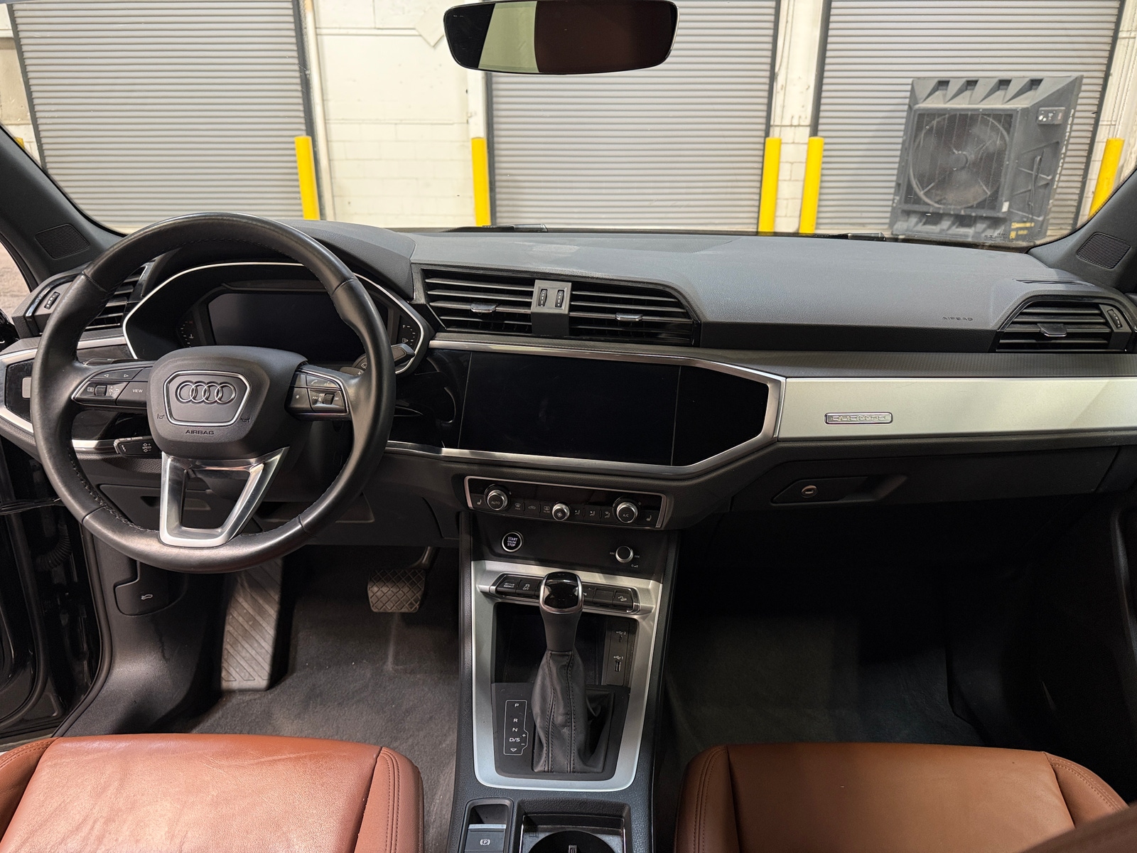 Thumbnail: 2021 Audi Q3 - 2