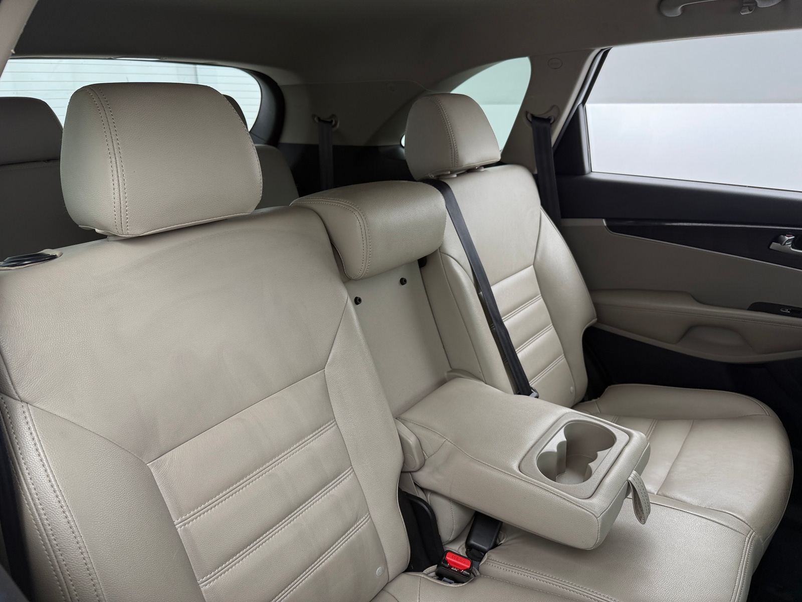 Thumbnail: 2020 Kia Sorento - 6