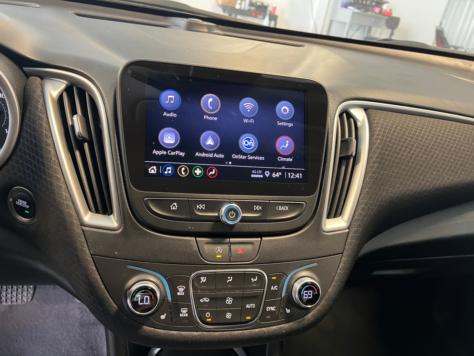 Thumbnail: 2024 Chevrolet Malibu - 4