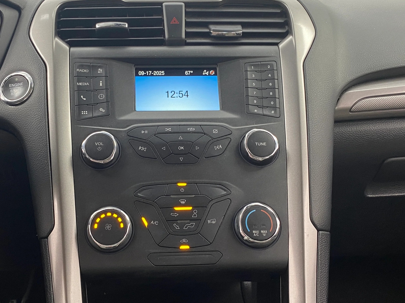 Thumbnail: 2020 Ford Fusion - 4