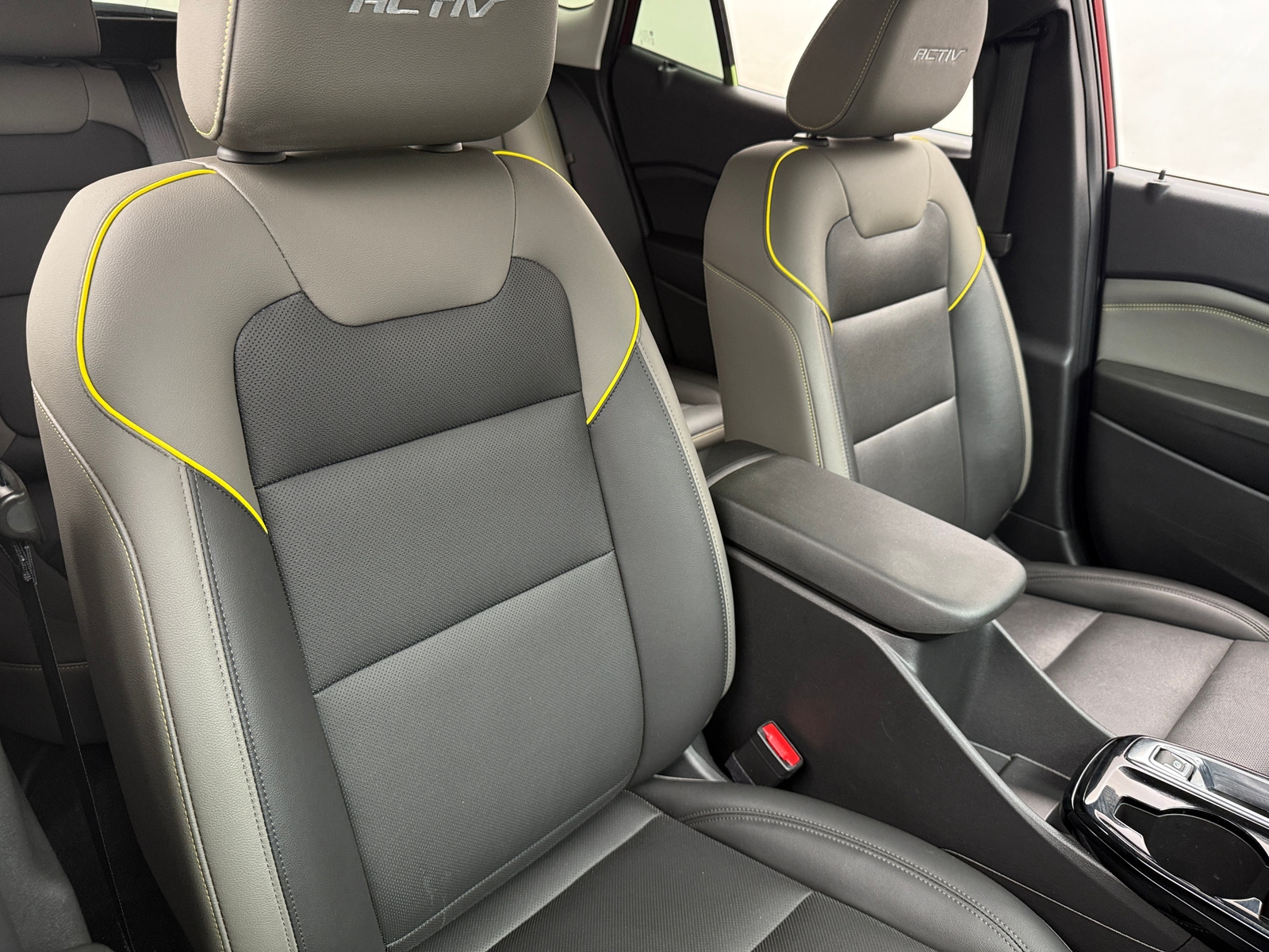 Thumbnail: 2024 Chevrolet Trax - 2