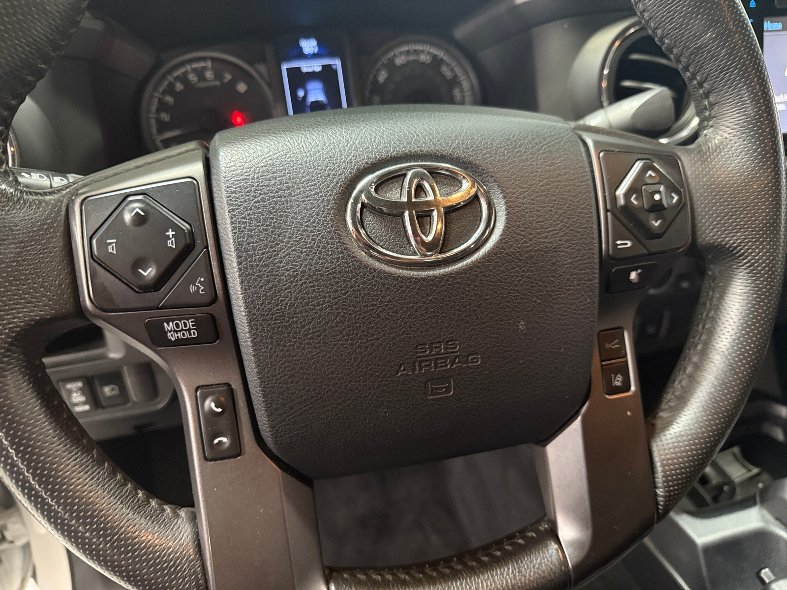 Thumbnail: 2019 Toyota Tacoma - 5
