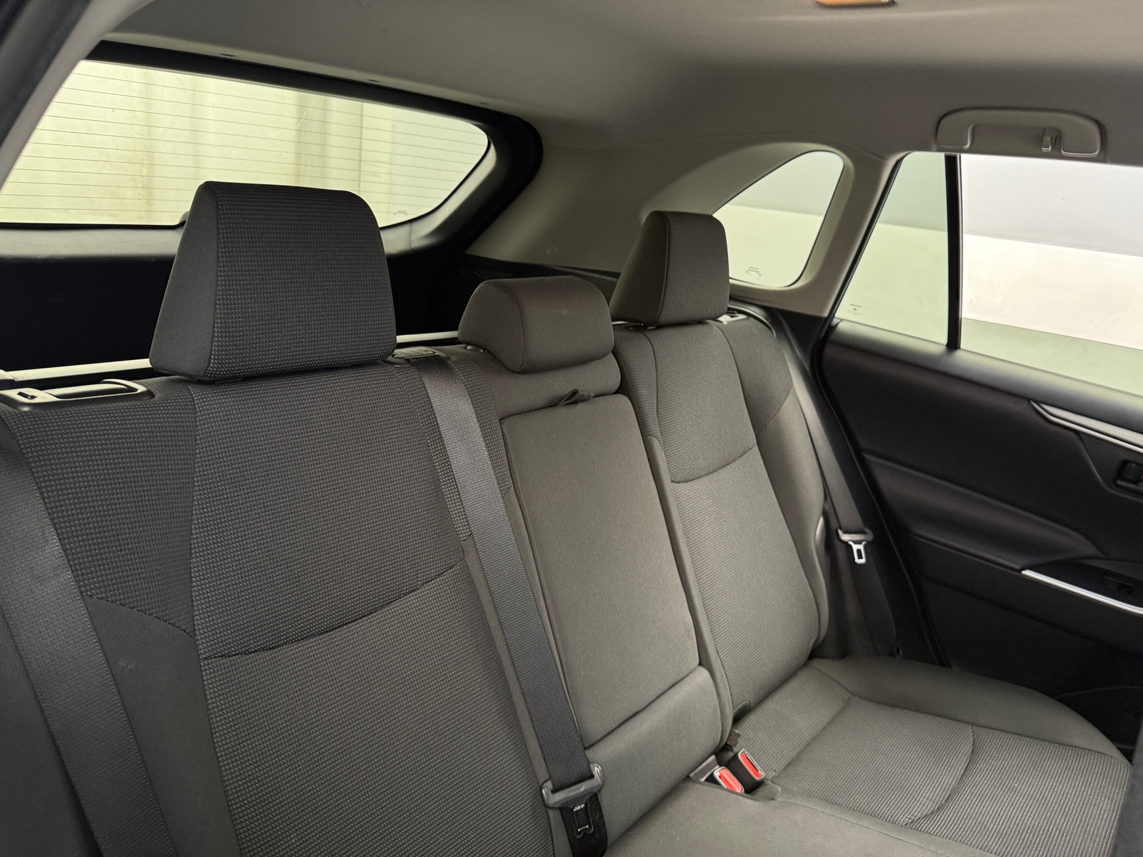 Thumbnail: 2020 Toyota RAV4 - 6