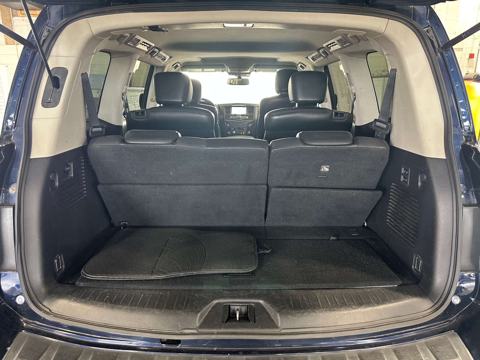 Thumbnail: 2020 Nissan Armada - 6
