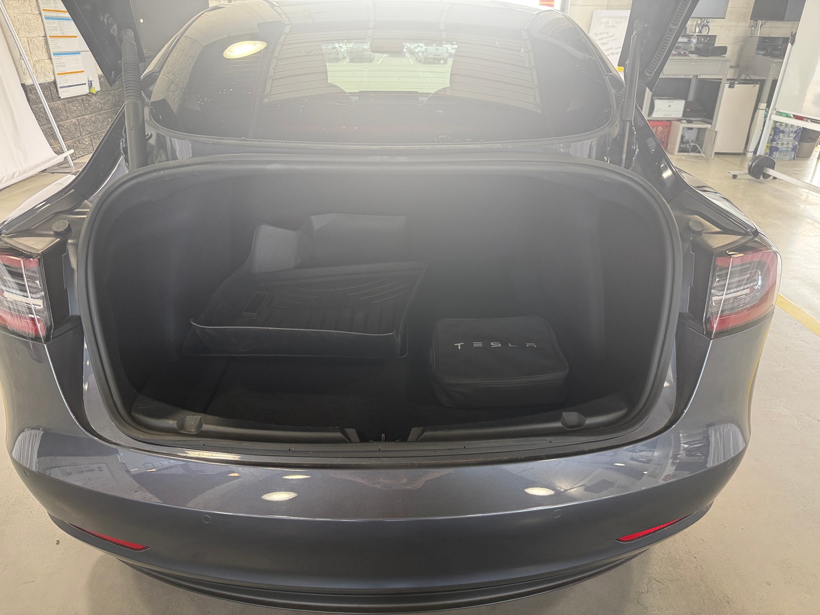 Thumbnail: 2022 Tesla Model 3 - 6