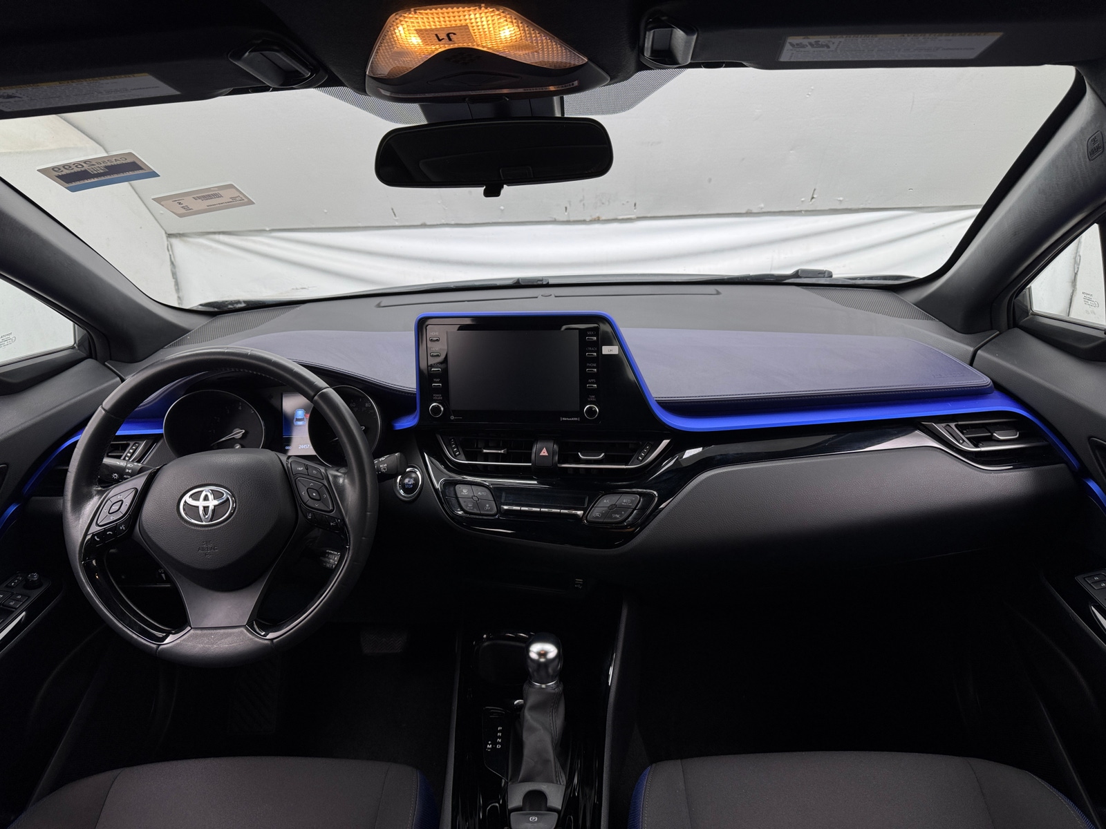 Thumbnail: 2022 Toyota C-HR - 3