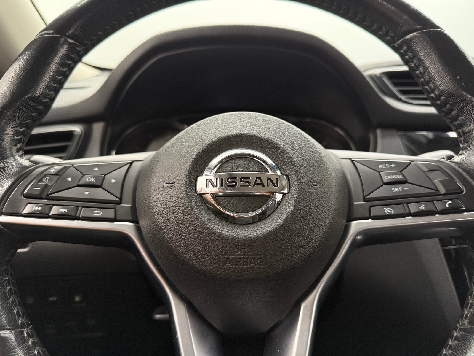 Thumbnail: 2019 Nissan Rogue - 5