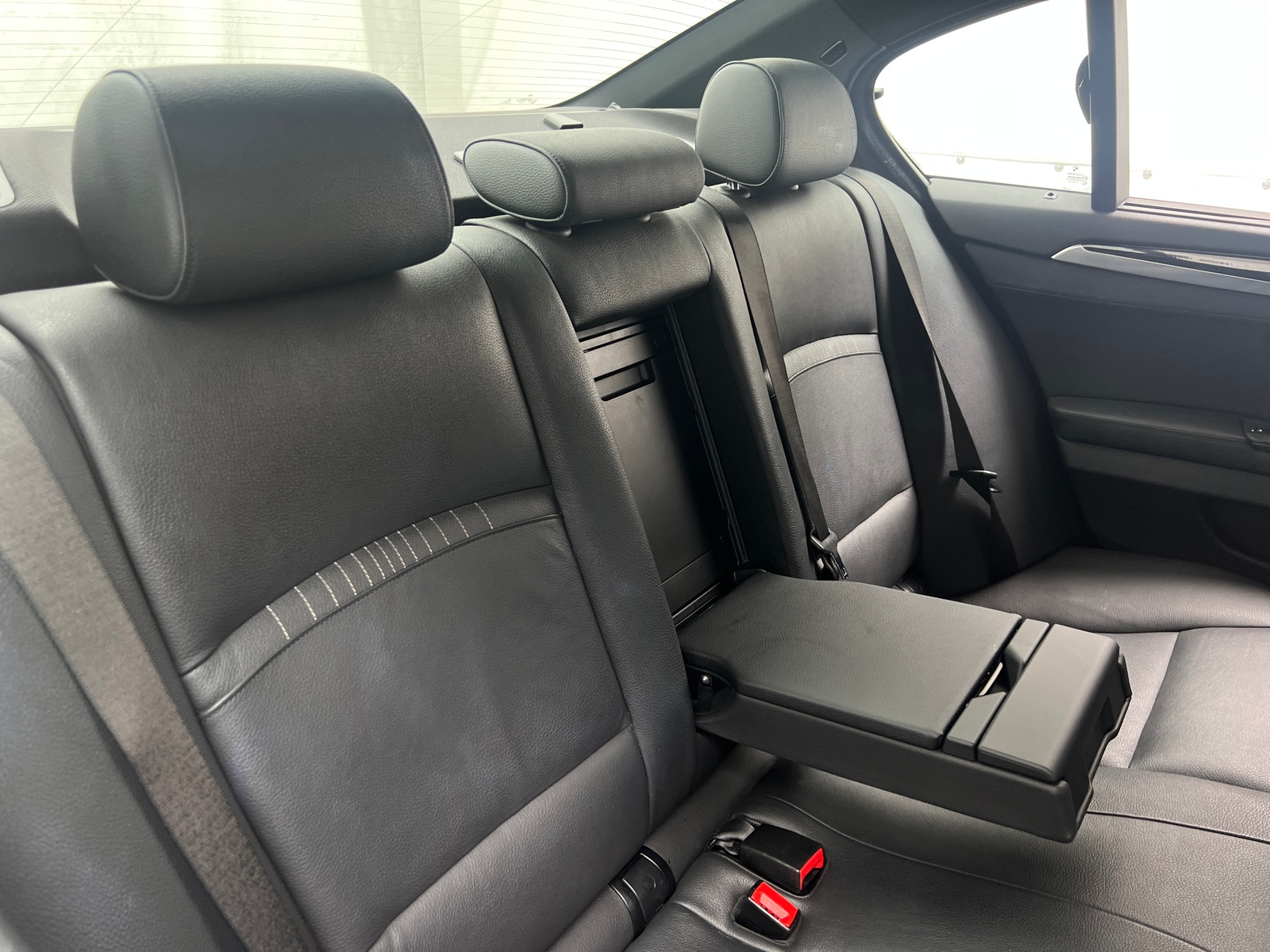 Thumbnail: 2014 BMW 5 Series - 5