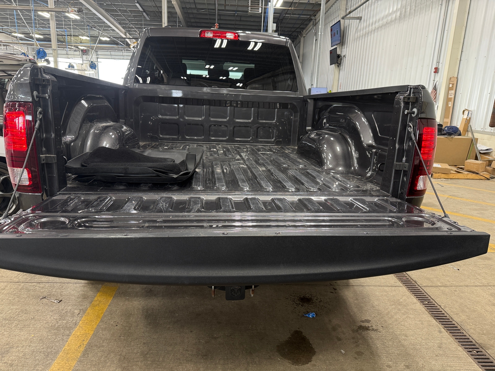 Thumbnail: 2022 RAM 1500 Classic - 7