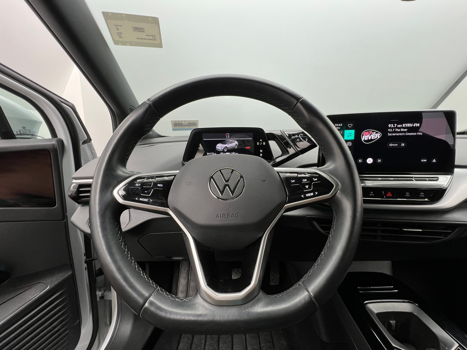 Thumbnail: 2022 Volkswagen ID.4 - 5