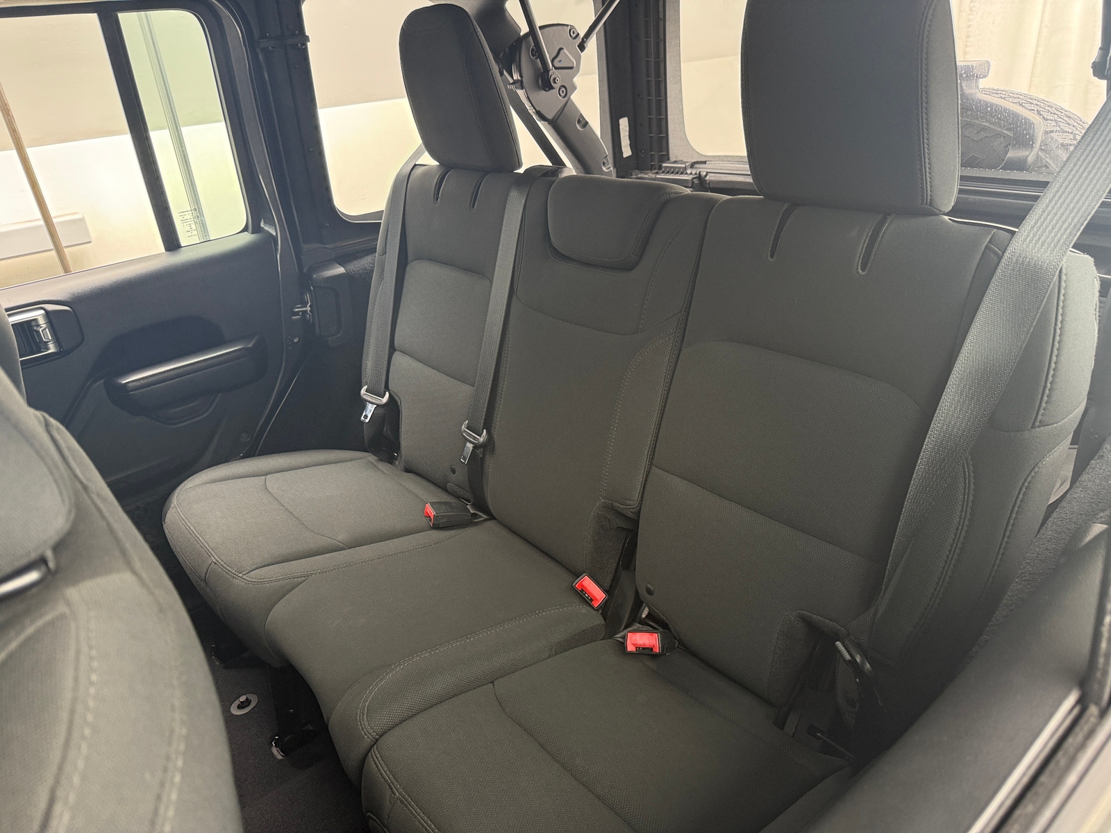 Thumbnail: 2018 Jeep Wrangler - 6