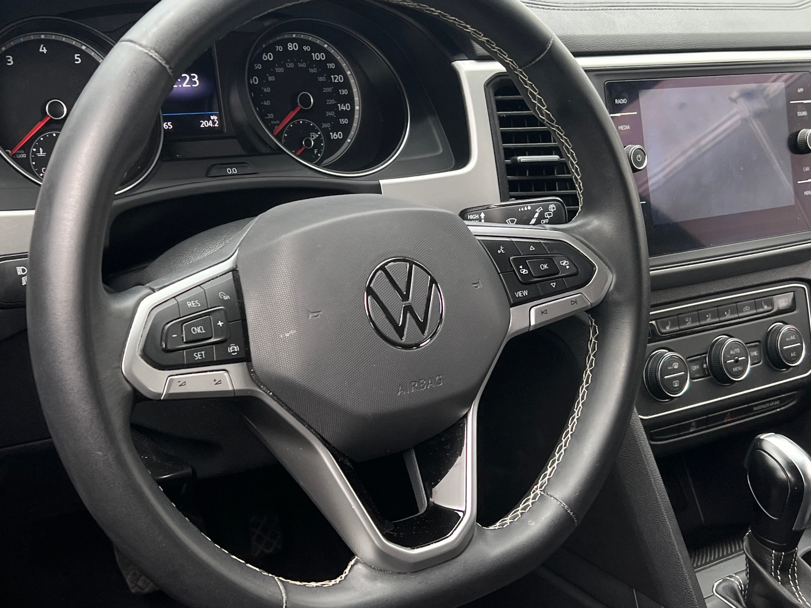 Thumbnail: 2021 Volkswagen Atlas - 4