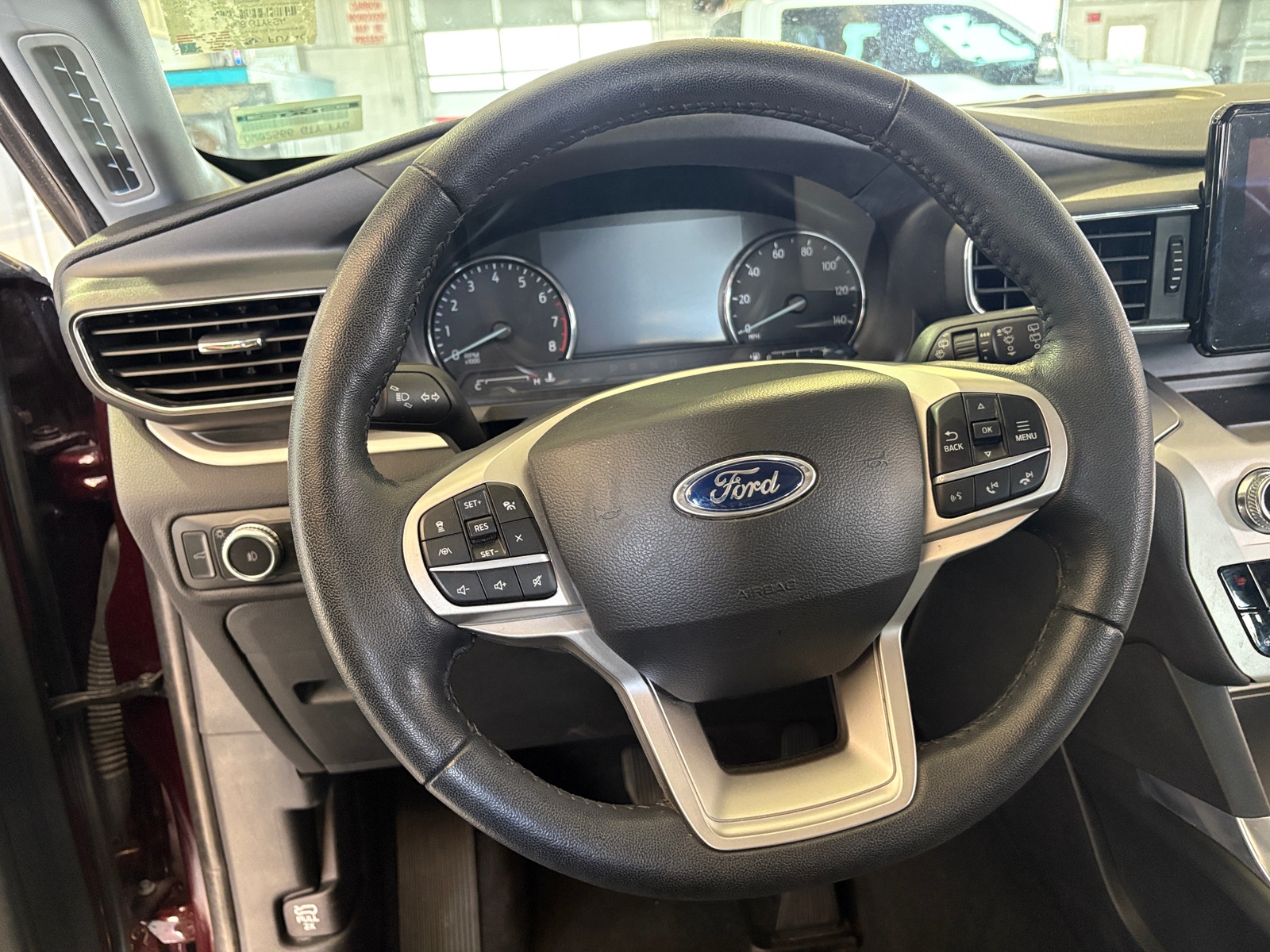 Thumbnail: 2022 Ford Explorer - 4