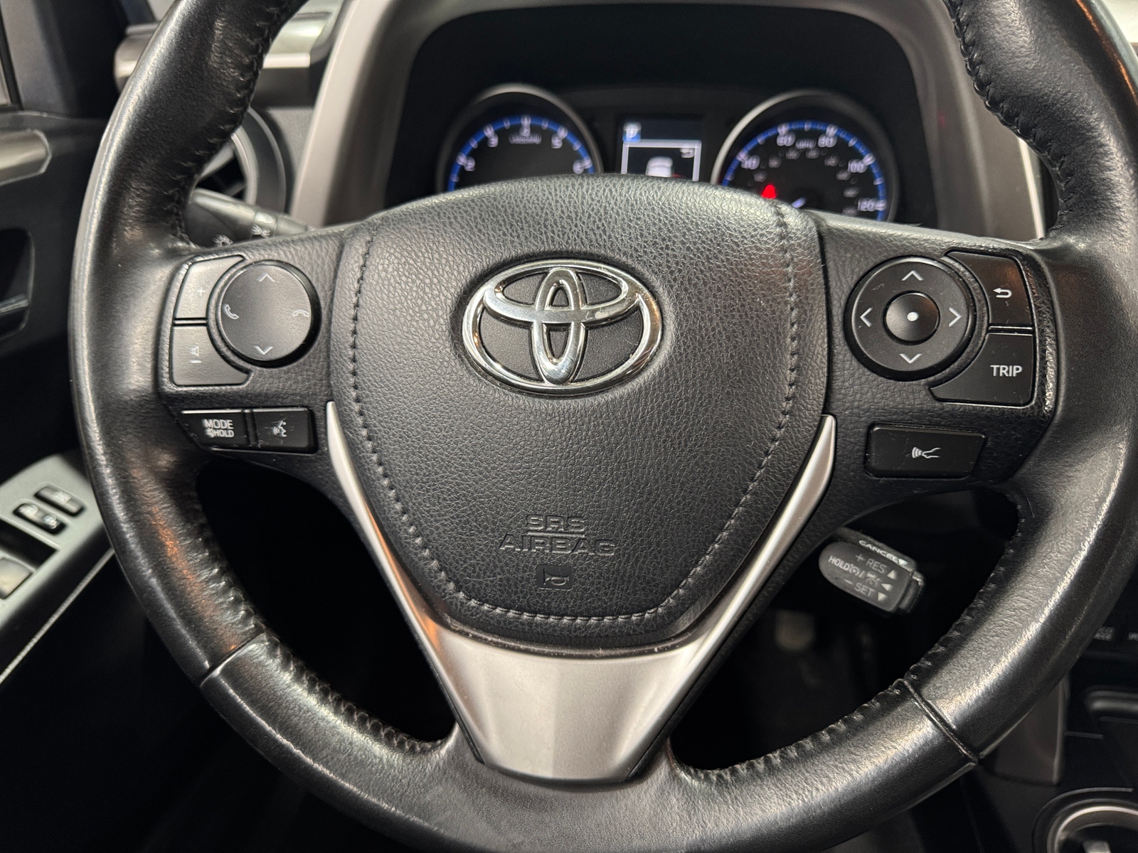 Thumbnail: 2018 Toyota RAV4 - 5