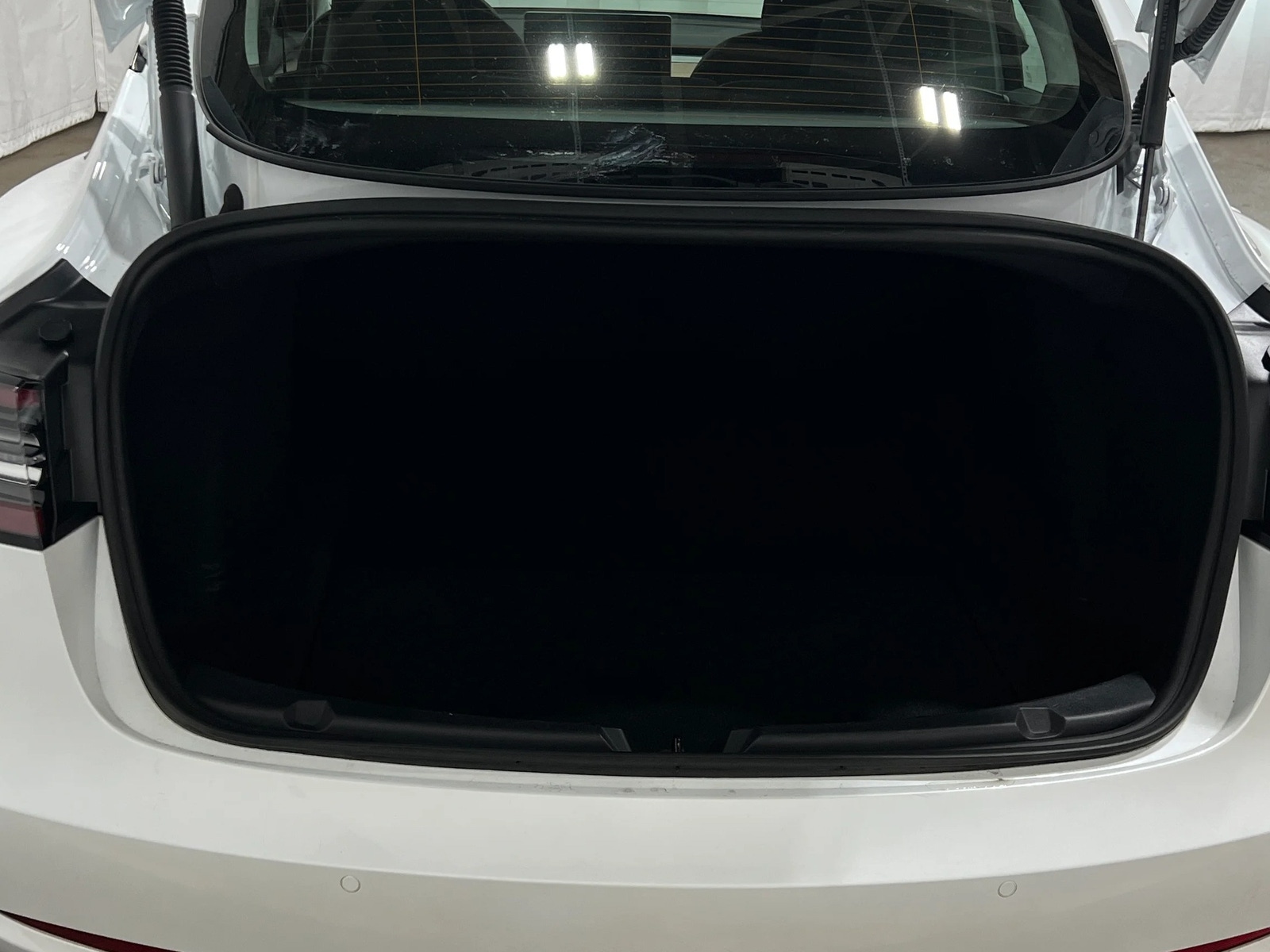 Thumbnail: 2022 Tesla Model 3 - 6