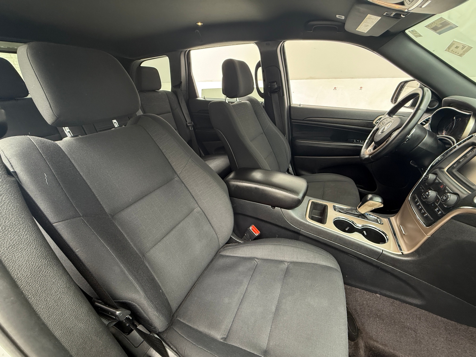Thumbnail: 2017 Jeep Grand Cherokee - 2