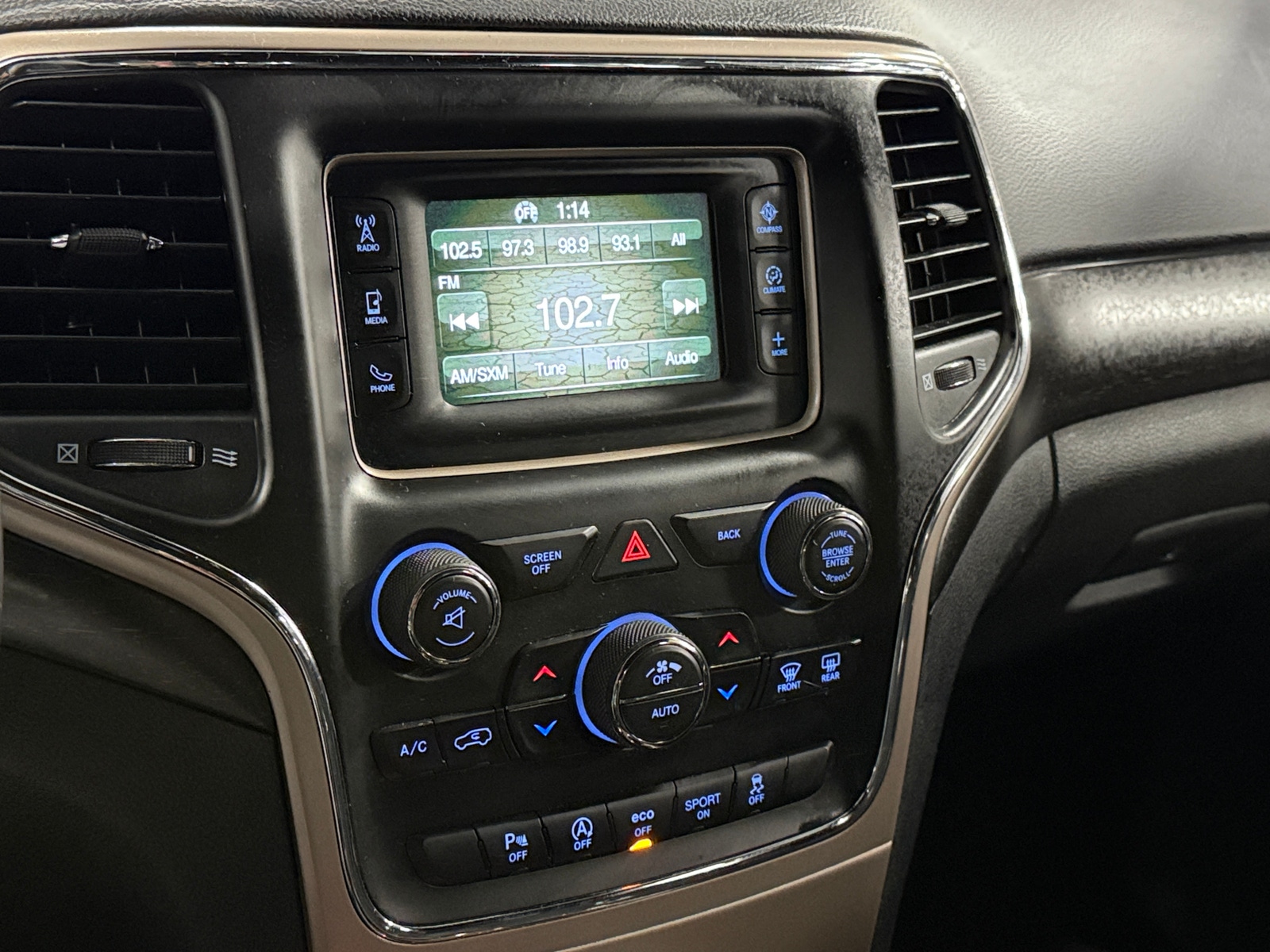 Thumbnail: 2017 Jeep Grand Cherokee - 4