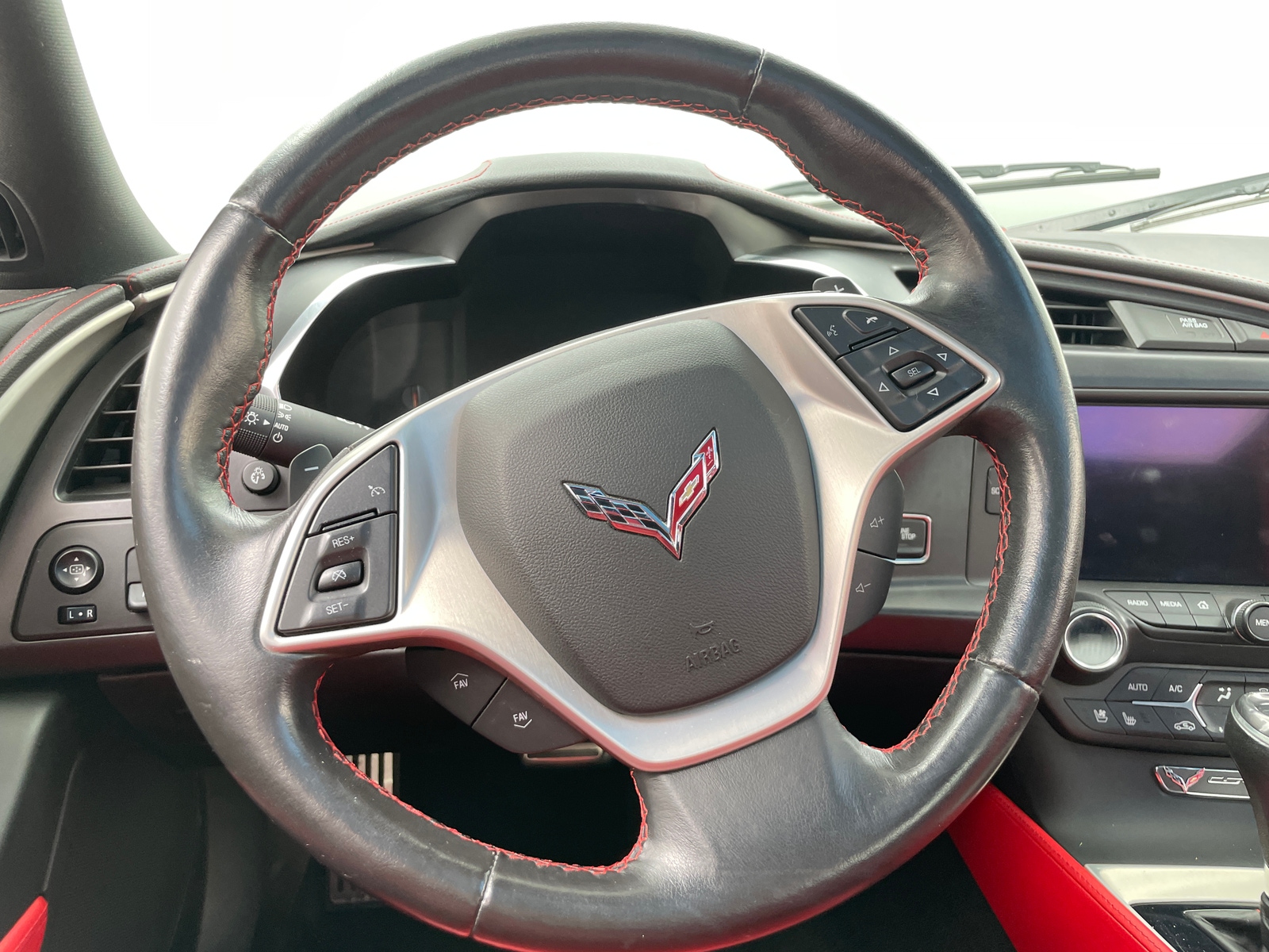 Thumbnail: 2015 Chevrolet Corvette - 3