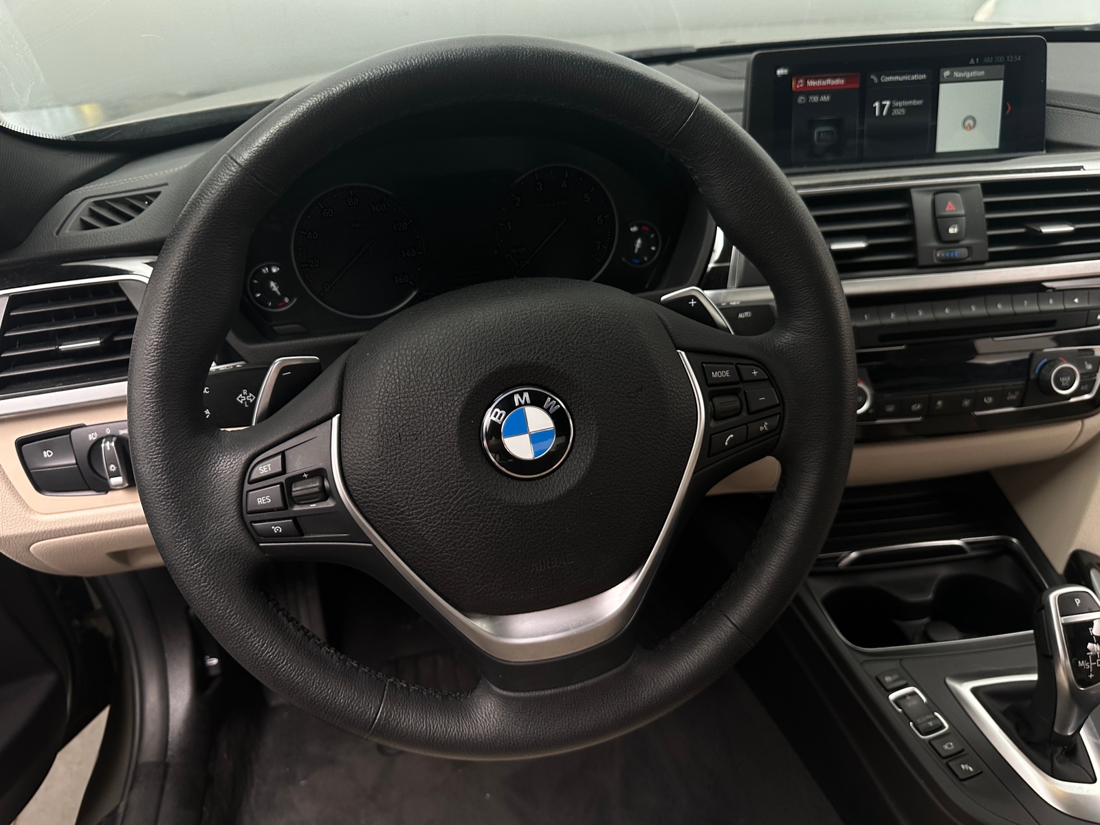 Thumbnail: 2018 BMW 3 Series - 4