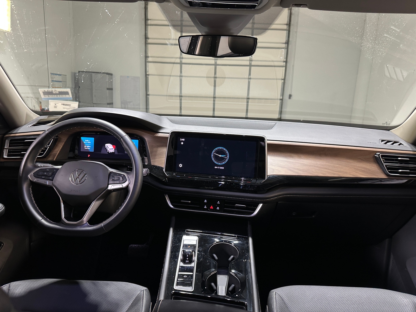 Thumbnail: 2024 Volkswagen Atlas - 2