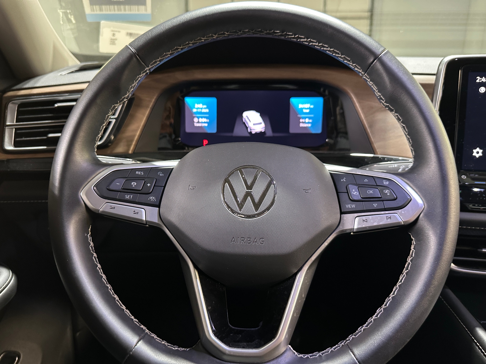 Thumbnail: 2024 Volkswagen Atlas - 4