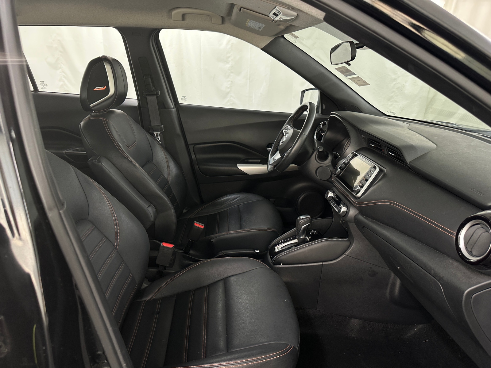 Thumbnail: 2019 Nissan Kicks - 2