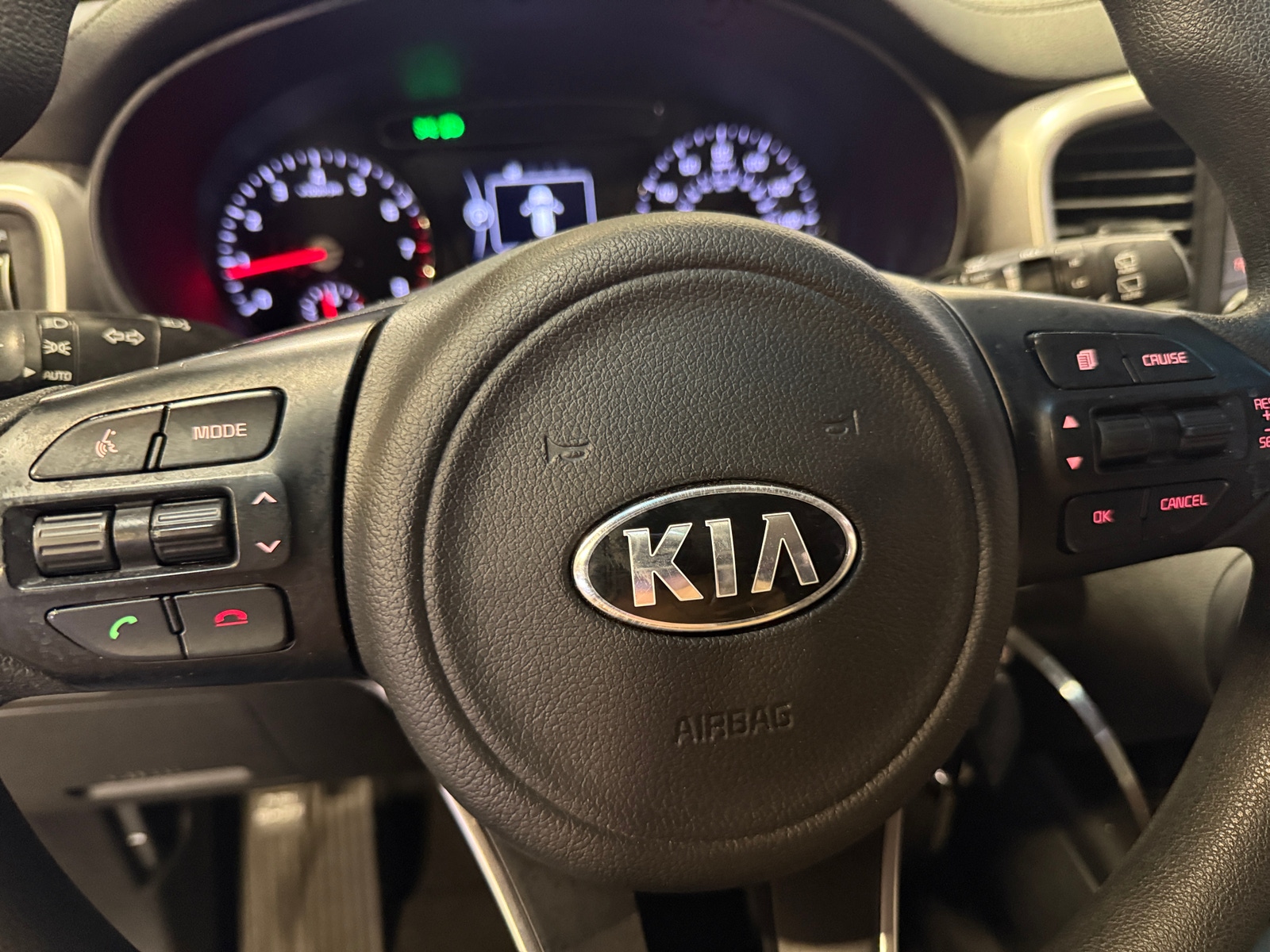 Thumbnail: 2018 Kia Sorento - 5
