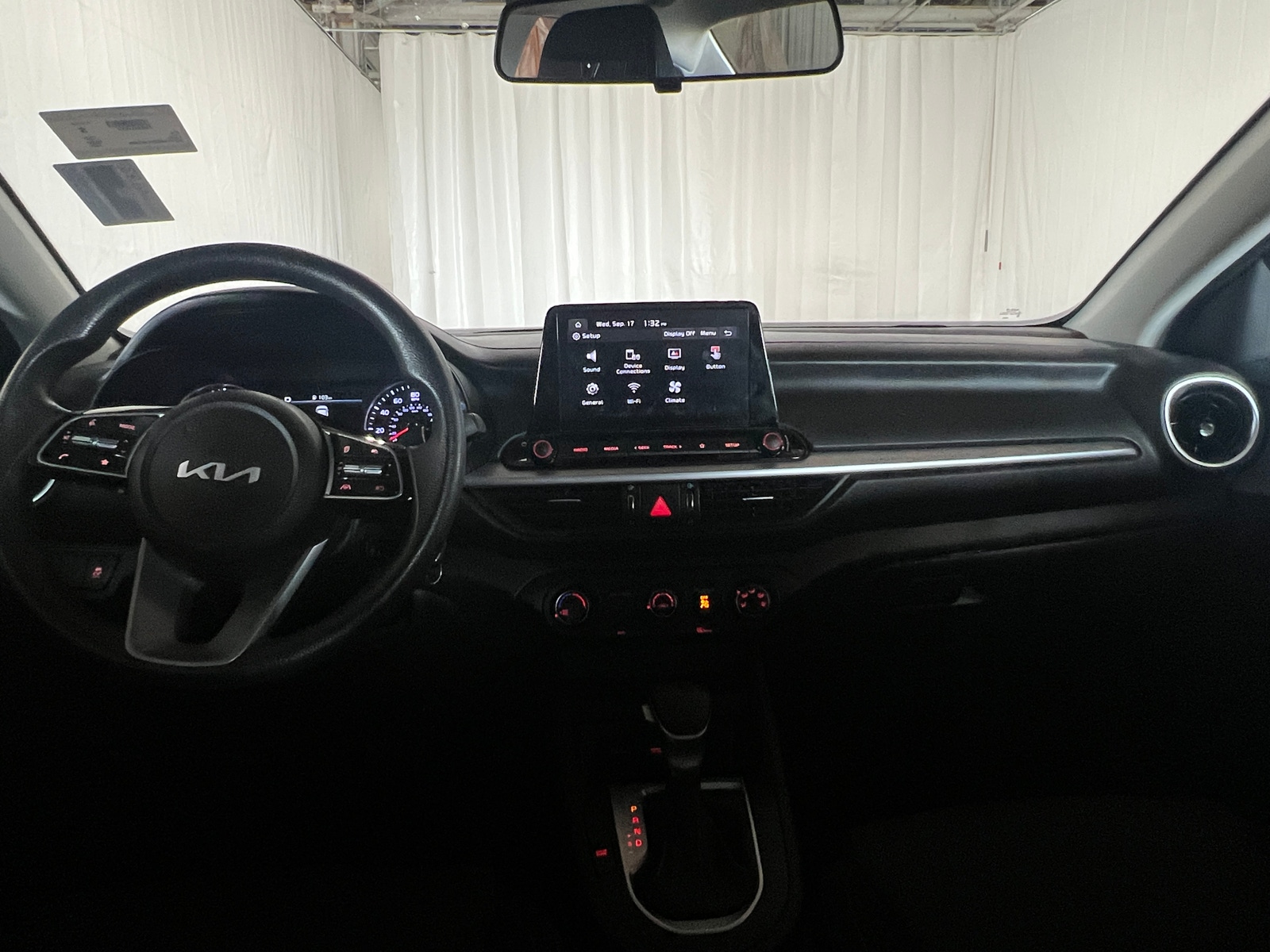 Thumbnail: 2023 Kia Forte - 3