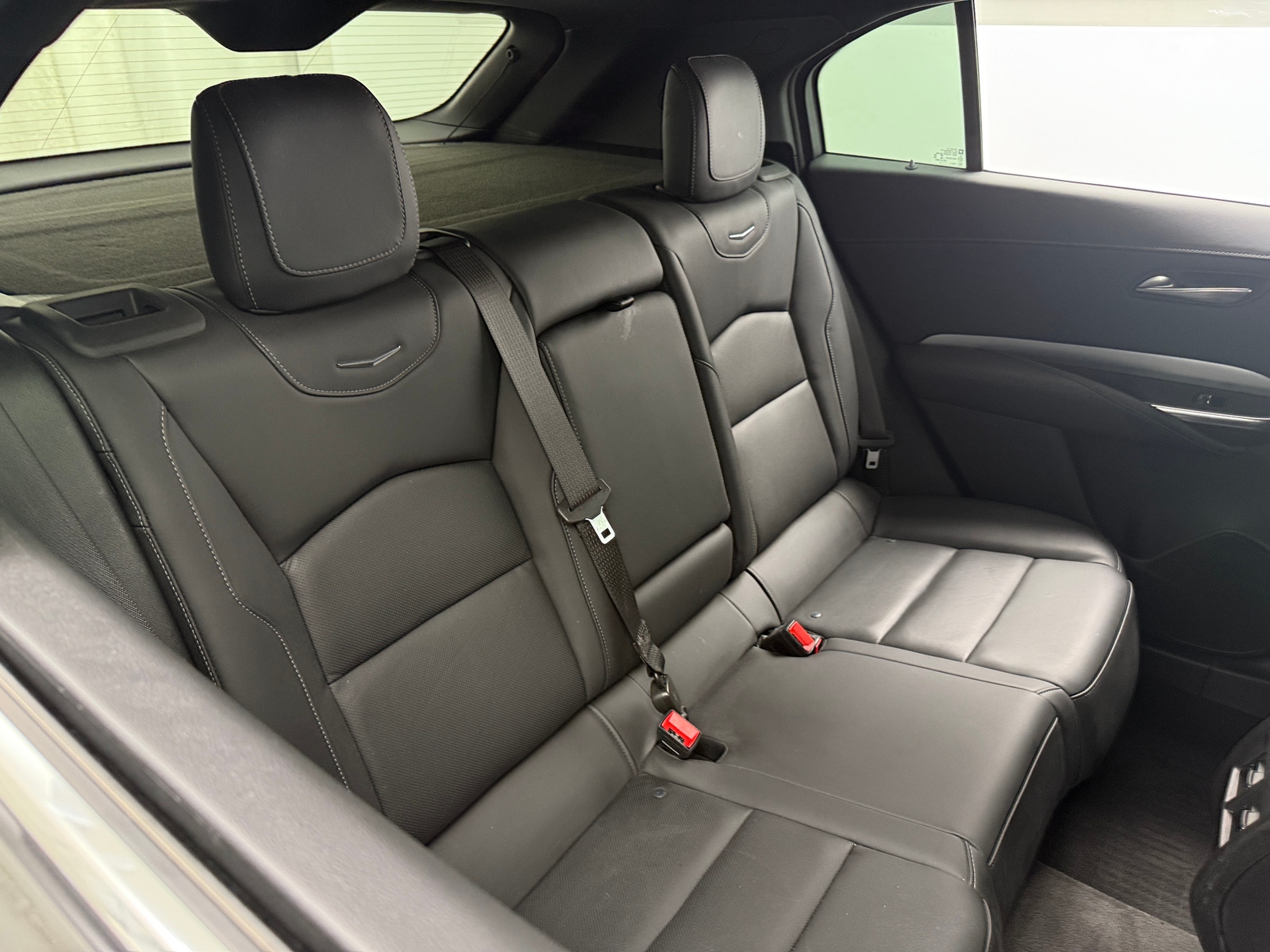 Thumbnail: 2022 Cadillac XT4 - 5