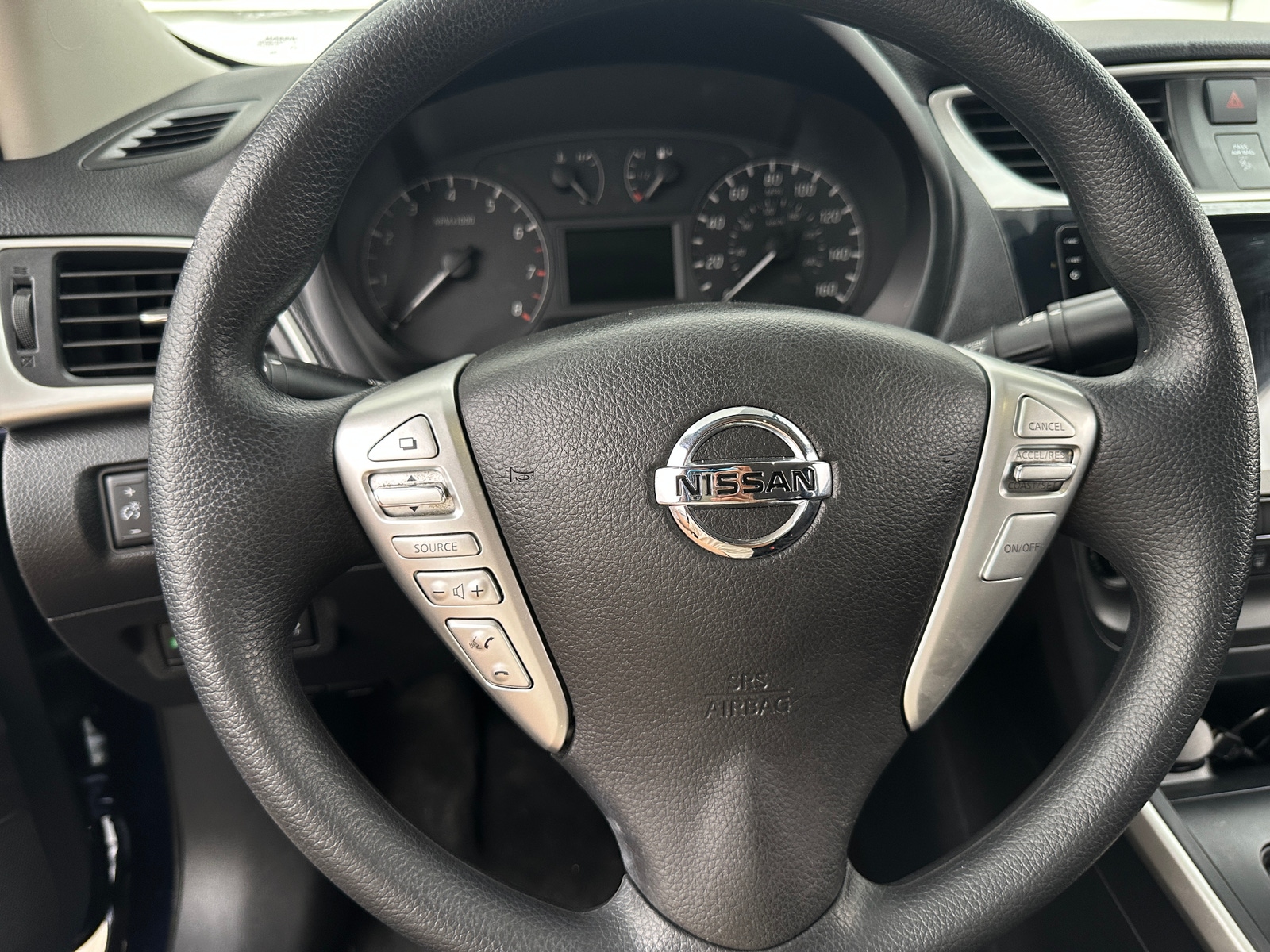 Thumbnail: 2017 Nissan Sentra - 5