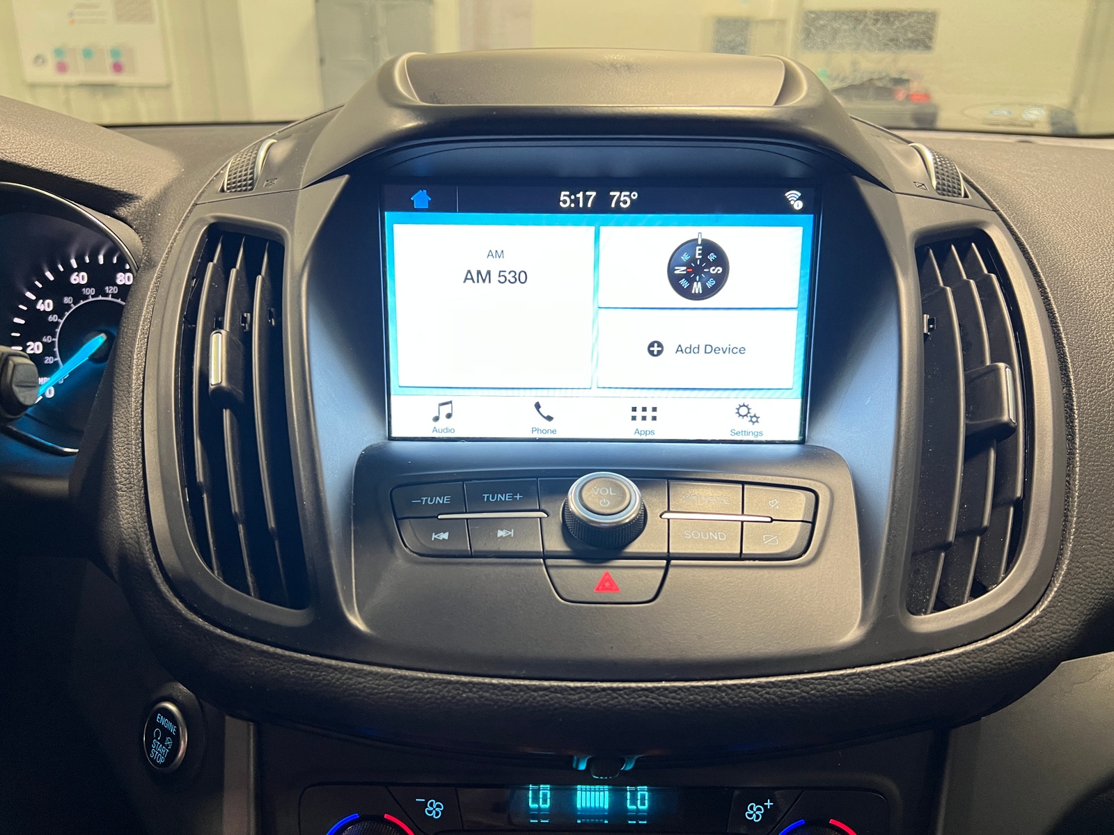 Thumbnail: 2019 Ford Escape - 3