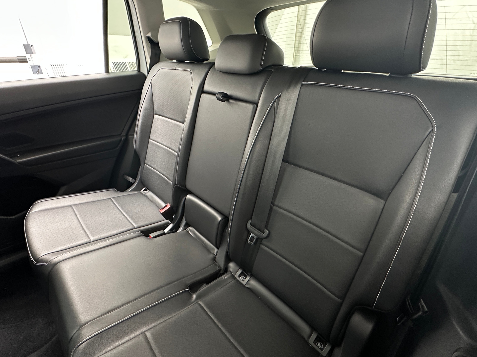 Thumbnail: 2021 Volkswagen Tiguan - 5