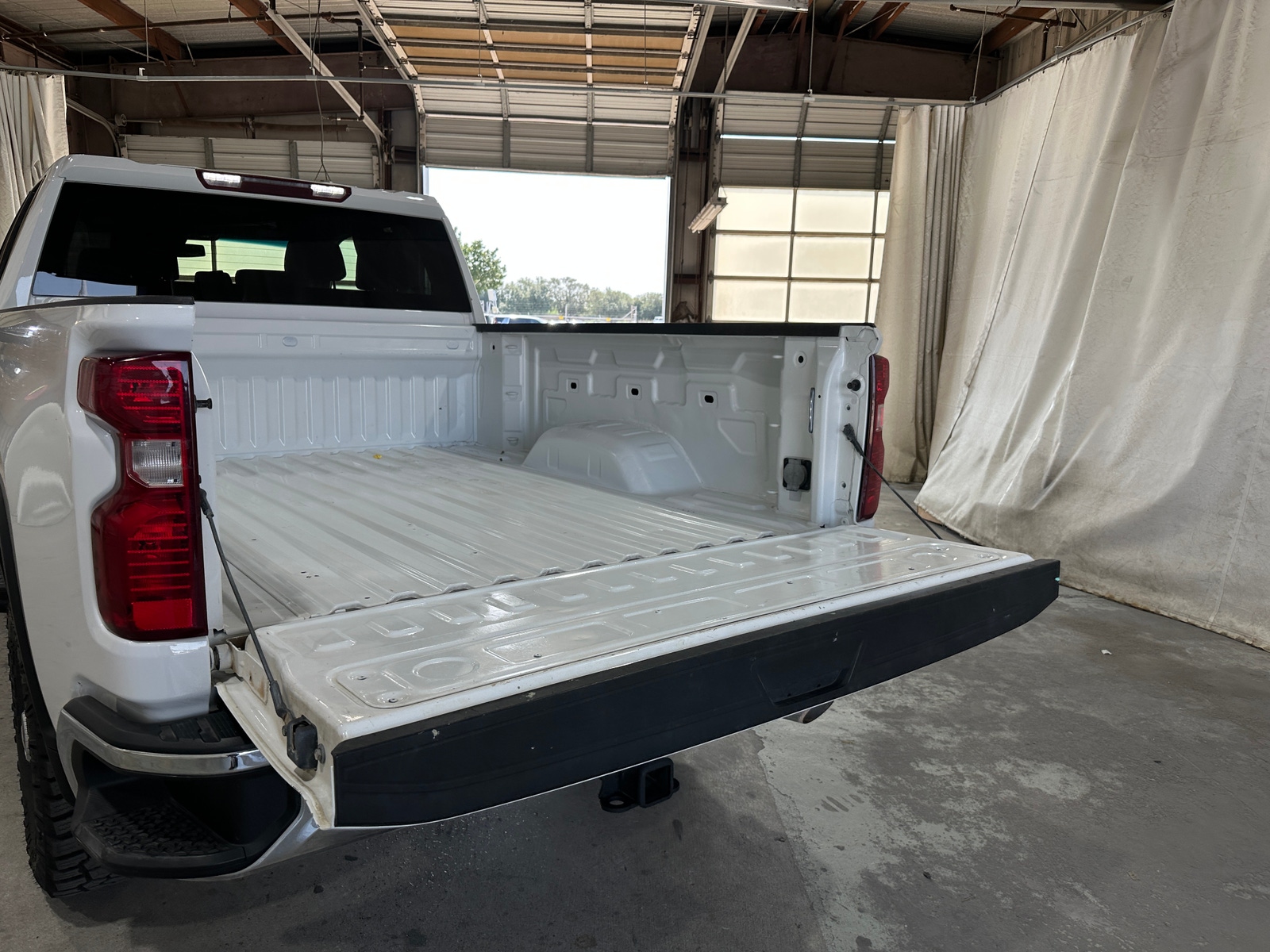 Thumbnail: 2023 Chevrolet Silverado 2500 - 7