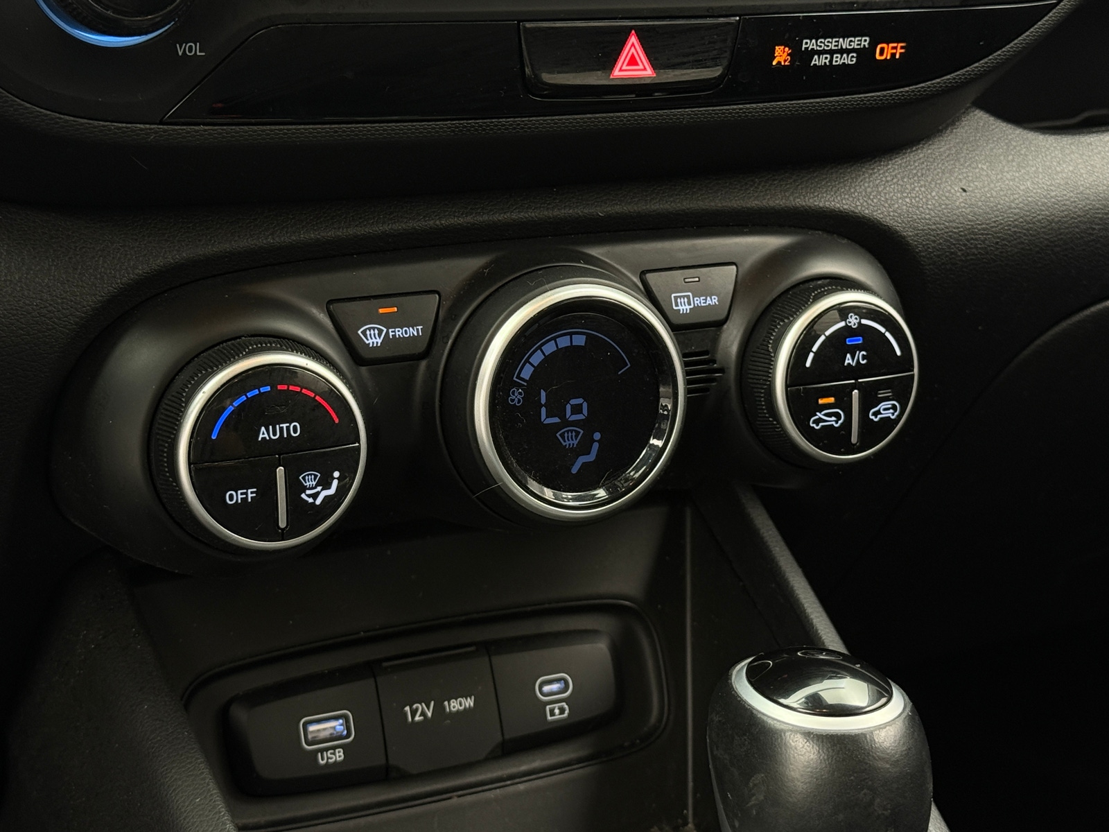 Thumbnail: 2025 Hyundai Venue - 4