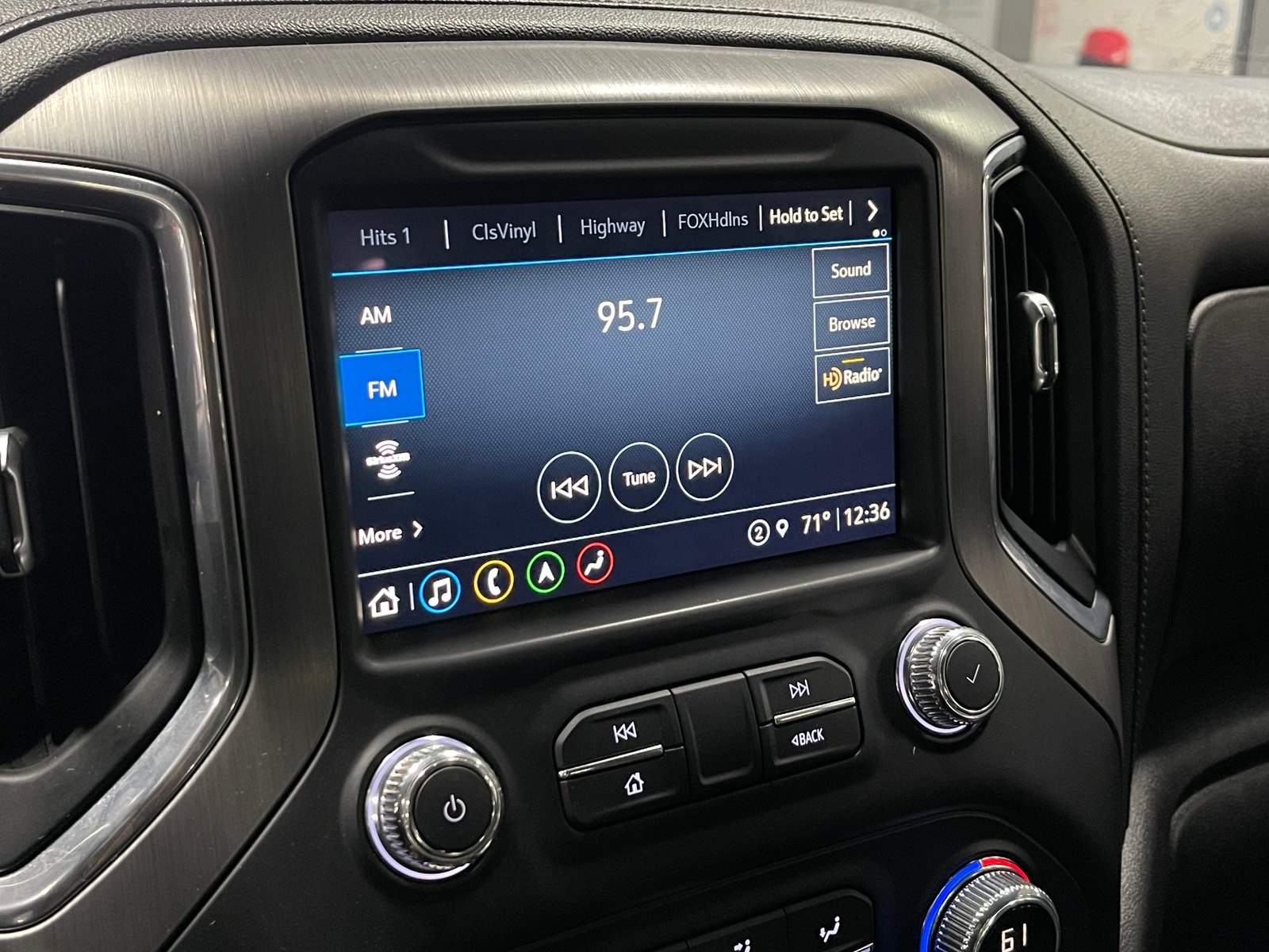 Thumbnail: 2021 GMC Sierra 2500 - 3