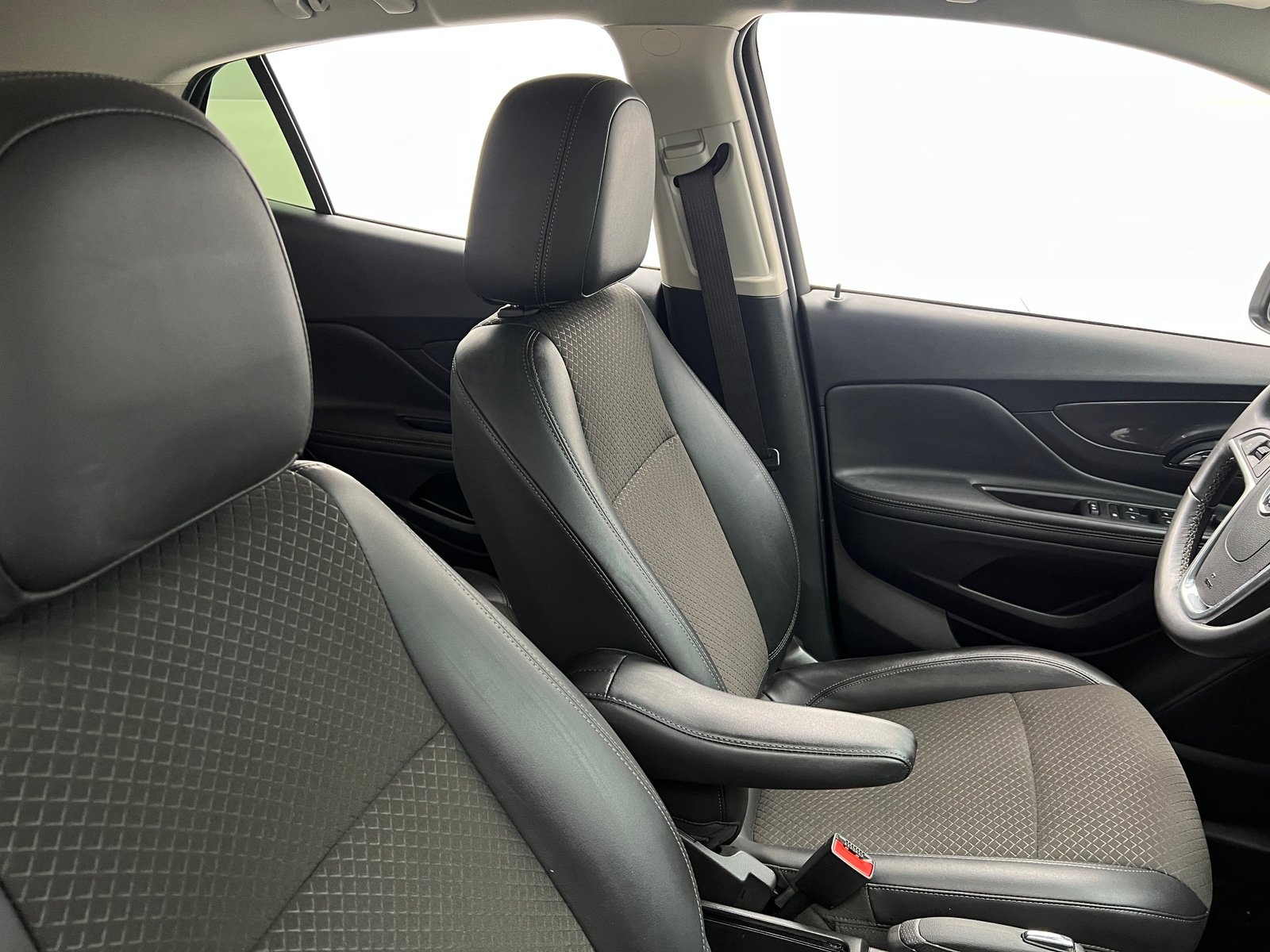 Thumbnail: 2020 Buick Encore - 2