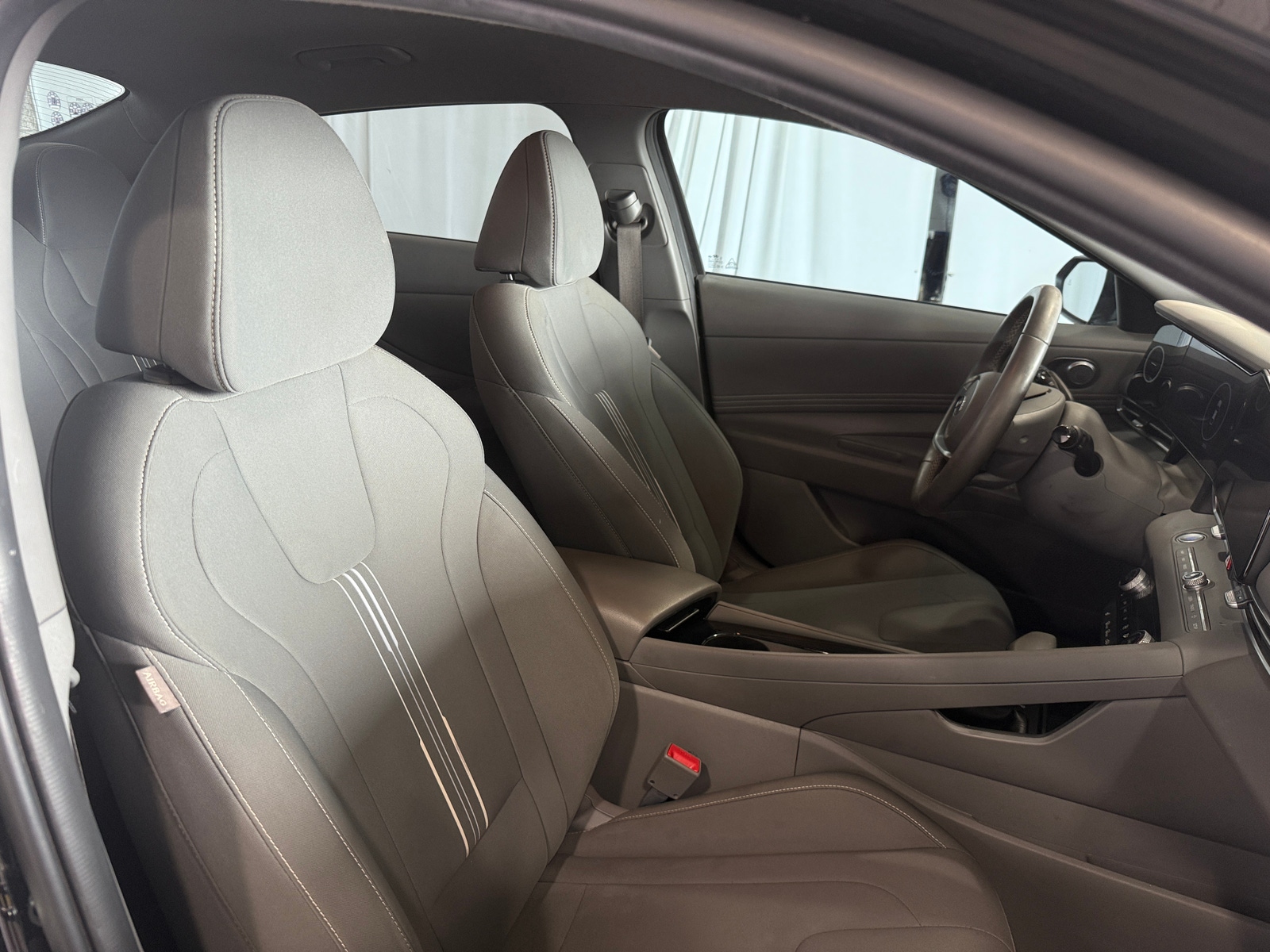 Thumbnail: 2023 Hyundai Elantra - 2