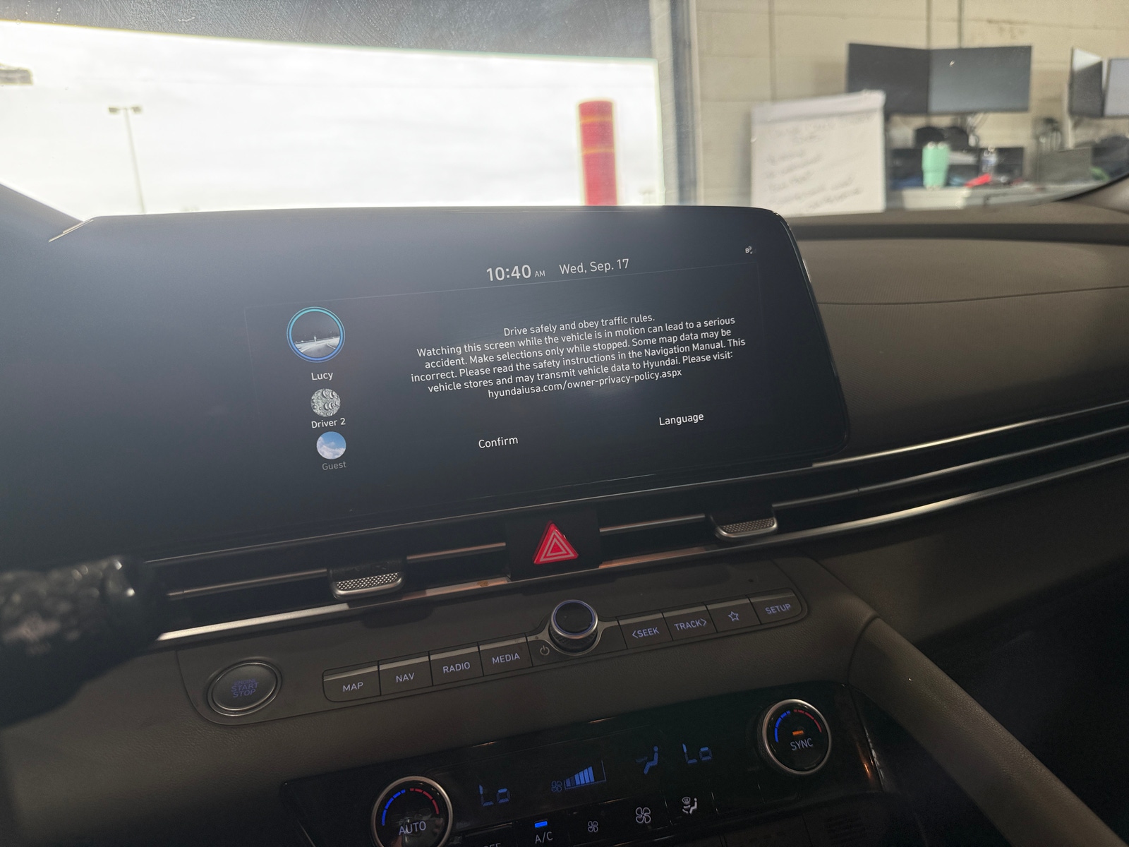 Thumbnail: 2023 Hyundai Elantra - 4