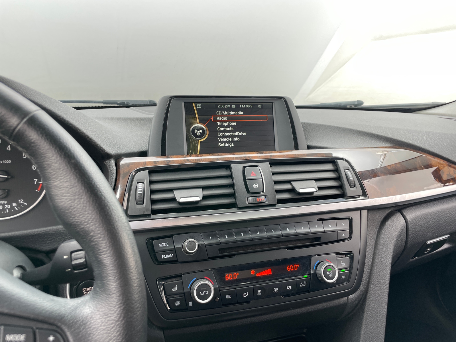 Thumbnail: 2014 BMW 3 Series - 3
