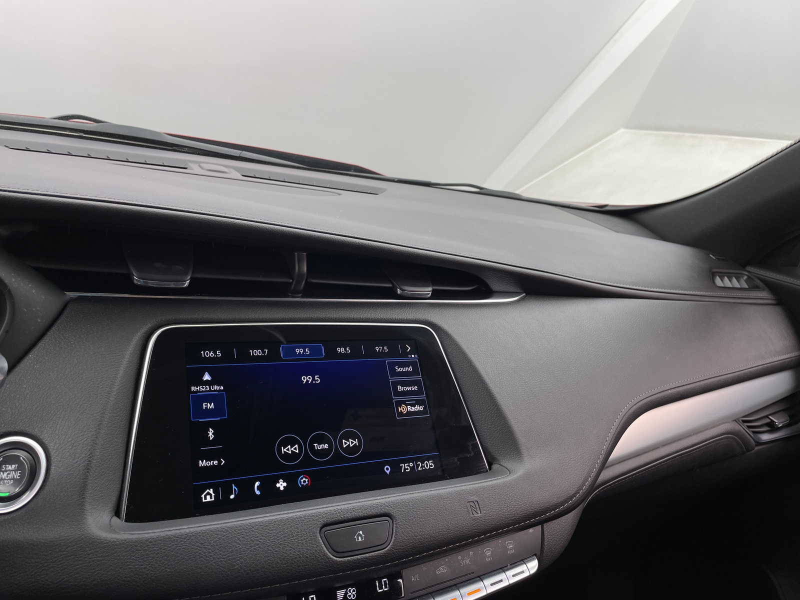 Thumbnail: 2019 Cadillac XT4 - 3