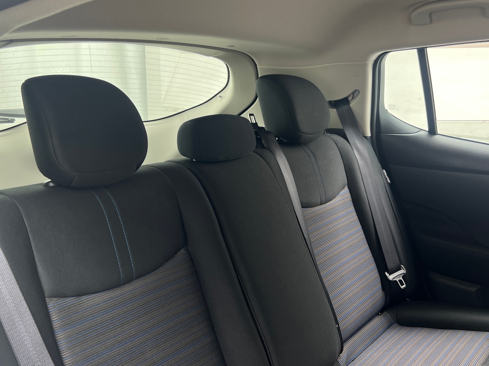 Thumbnail: 2025 Nissan Leaf - 6