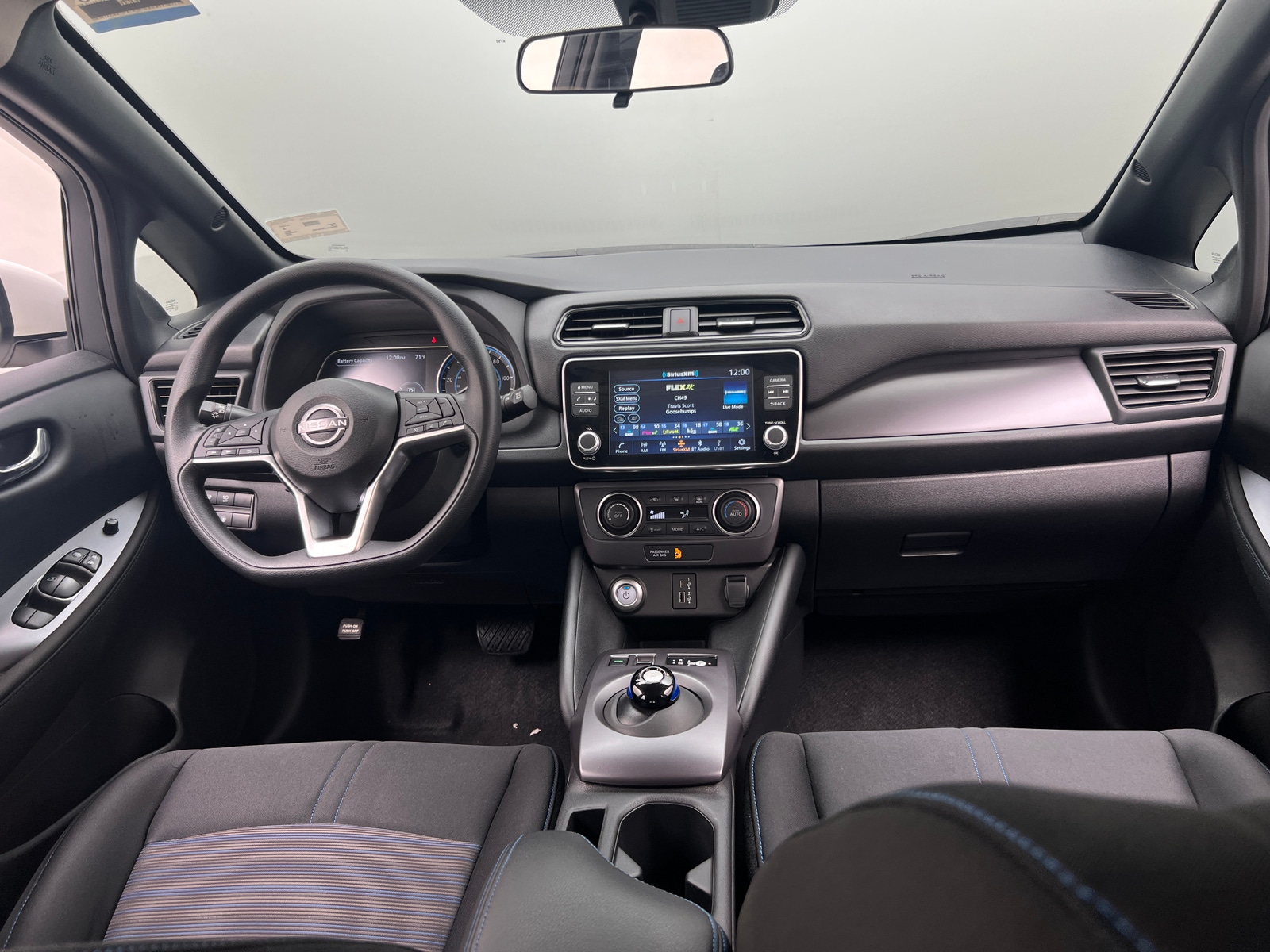 Thumbnail: 2025 Nissan Leaf - 3