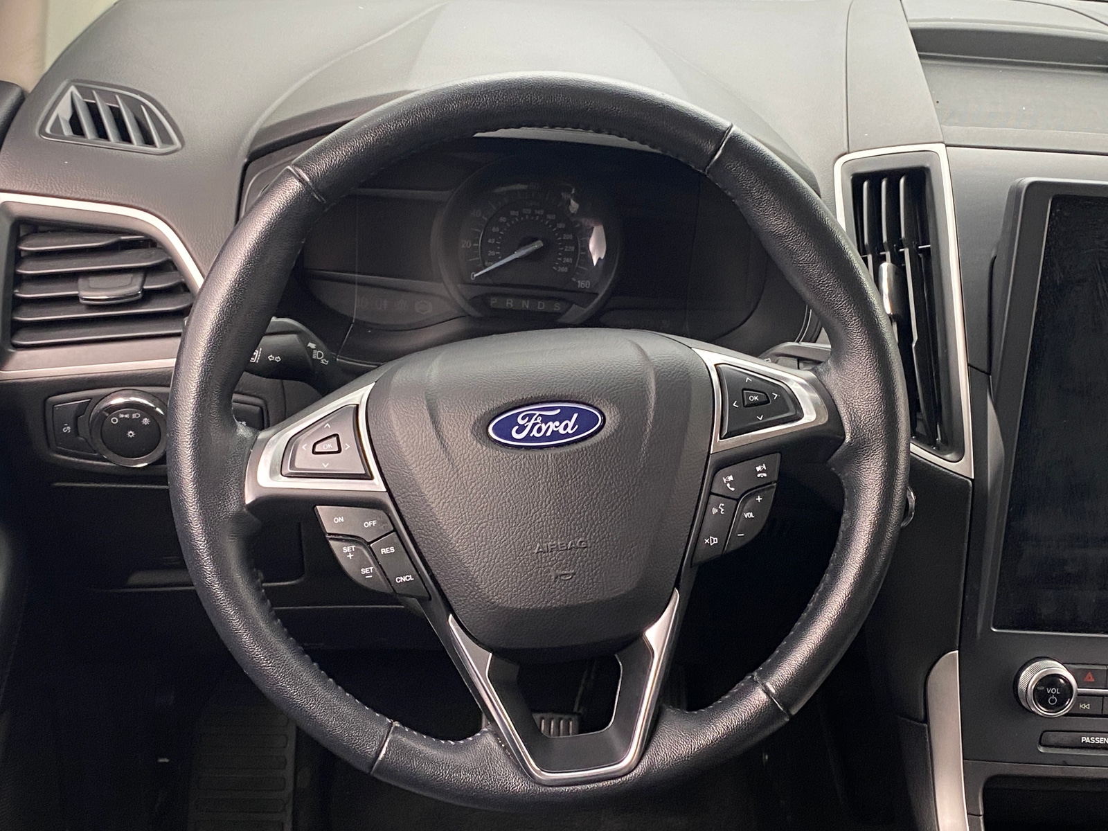 Thumbnail: 2023 Ford Edge - 4