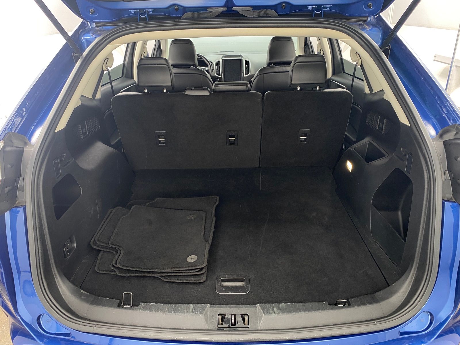 Thumbnail: 2023 Ford Edge - 6