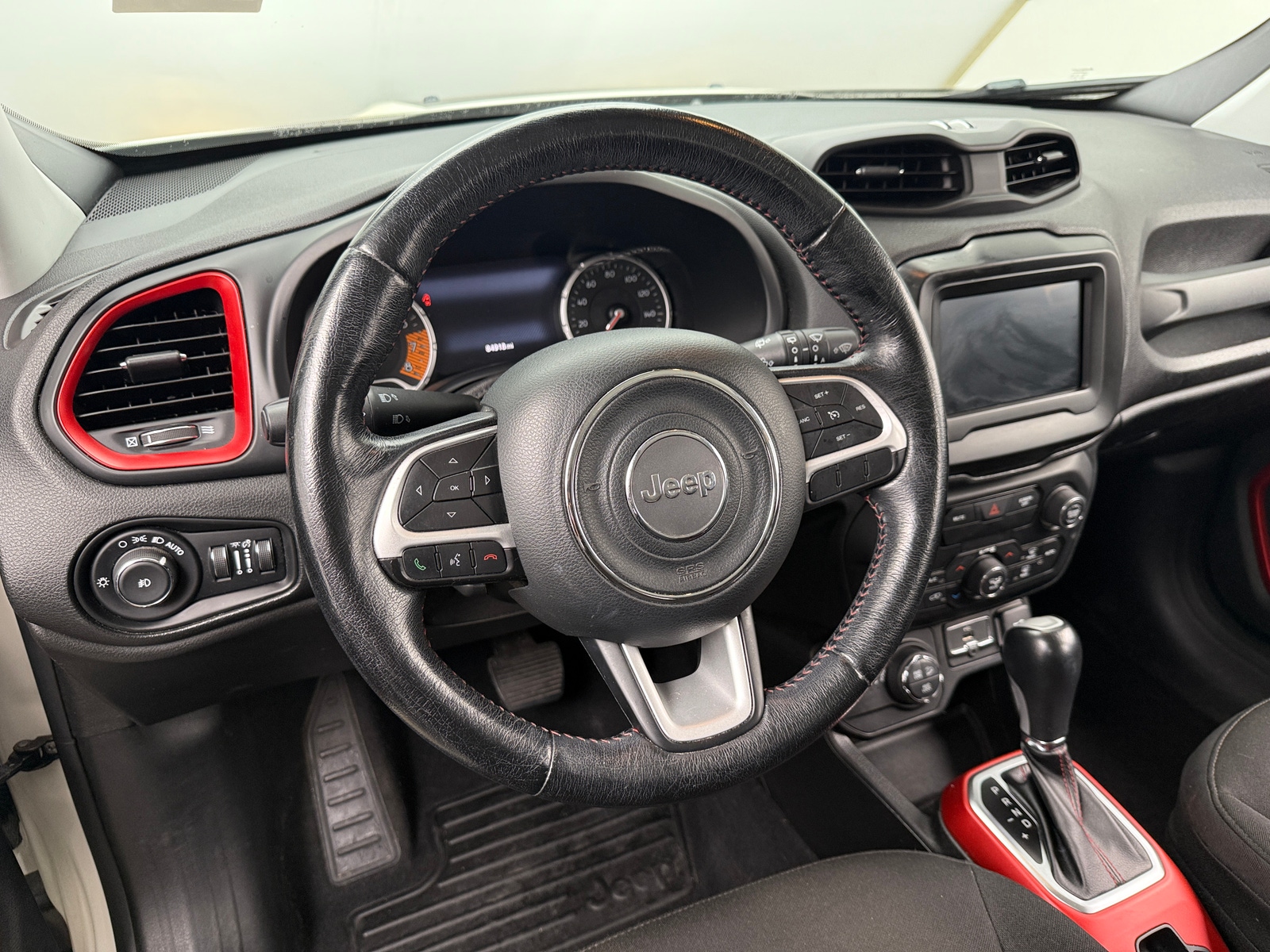 Thumbnail: 2020 Jeep Renegade - 5