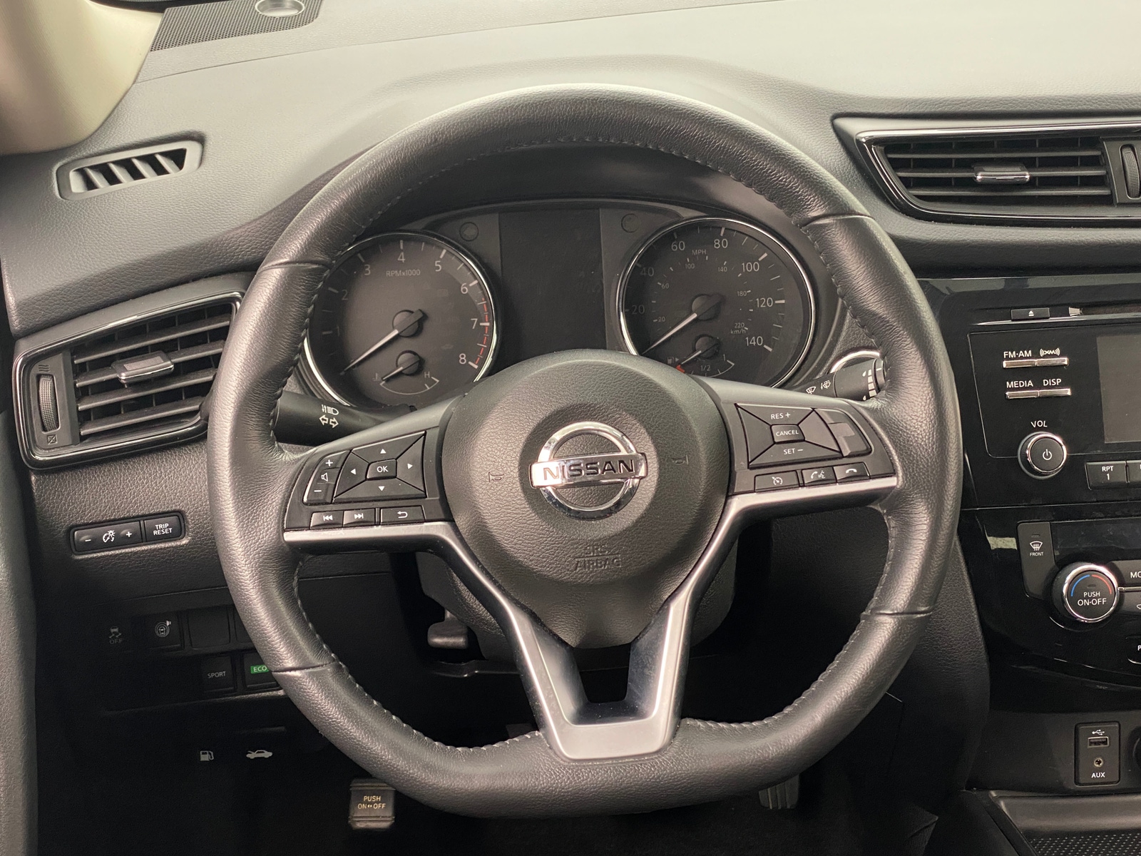Thumbnail: 2017 Nissan Rogue - 5