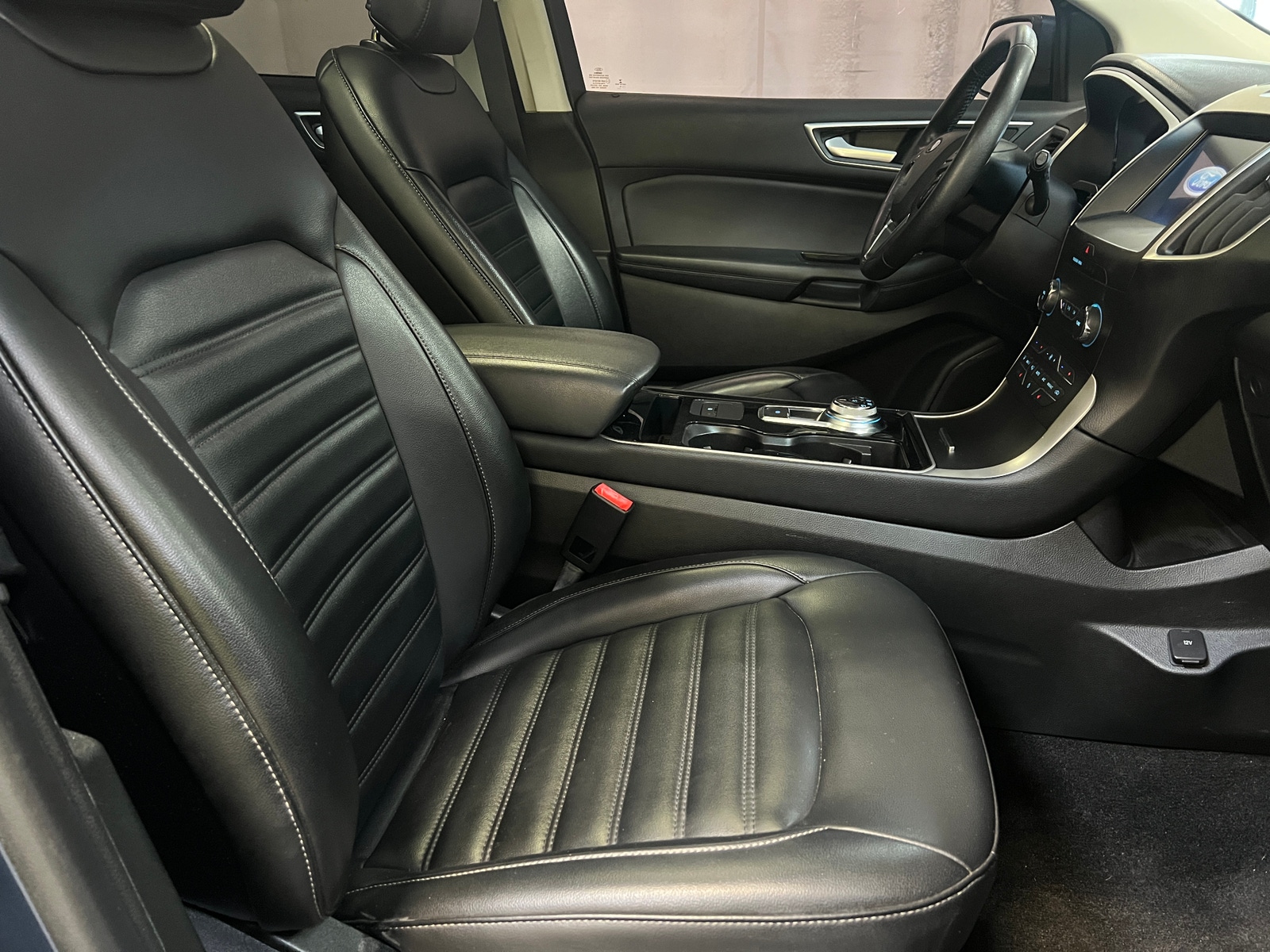 Thumbnail: 2019 Ford Edge - 2
