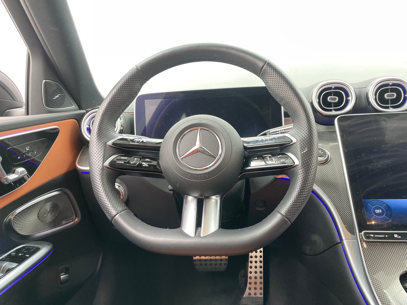 Thumbnail: 2023 Mercedes-Benz C-Class - 4