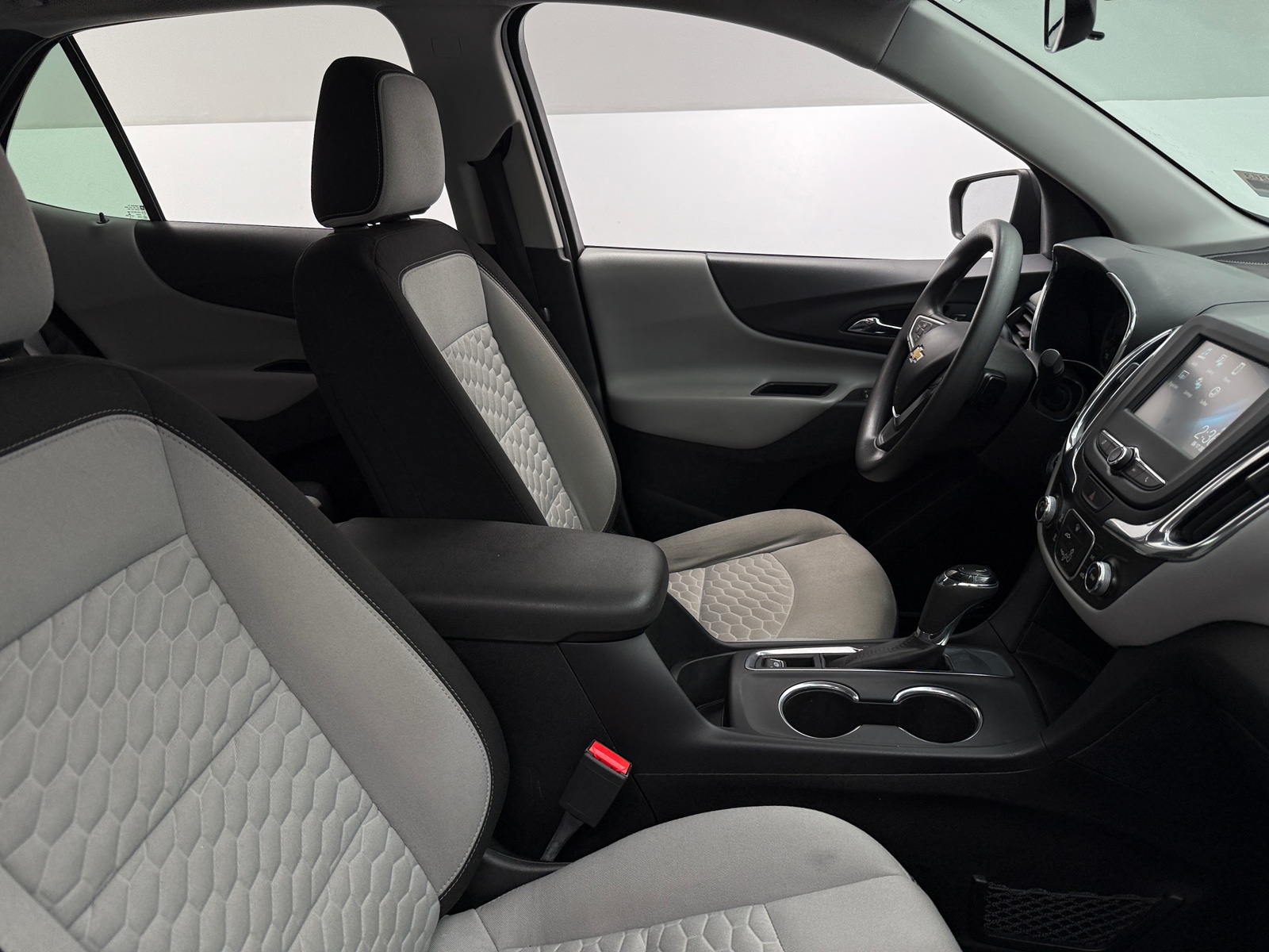 Thumbnail: 2018 Chevrolet Equinox - 2