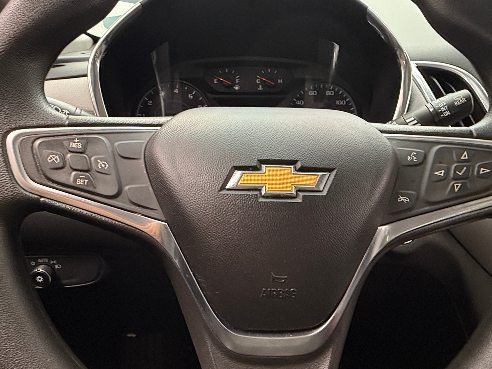 Thumbnail: 2018 Chevrolet Equinox - 5